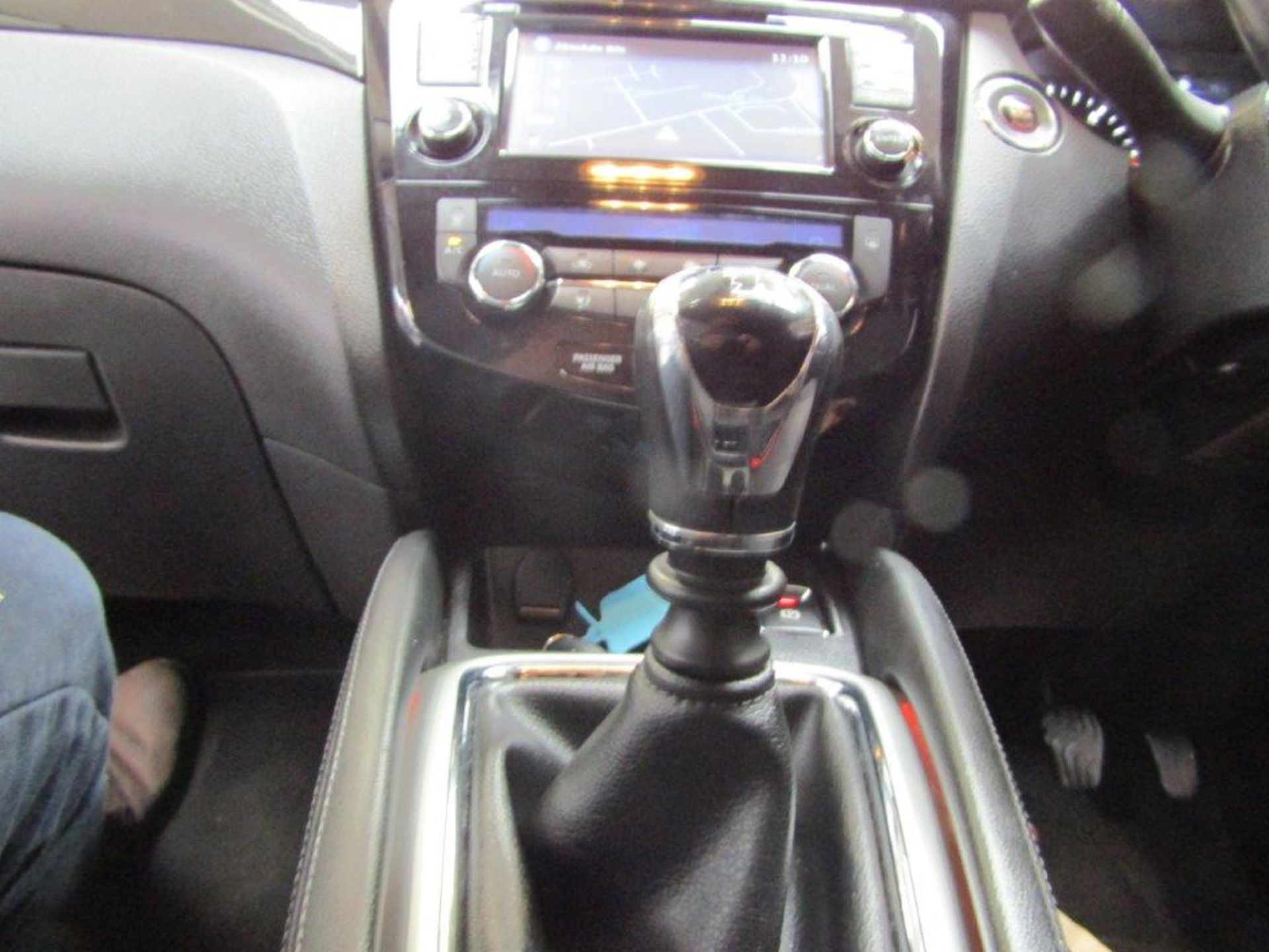 65 16 Nissan Qashqai N-Tec + DCI - Image 5 of 25