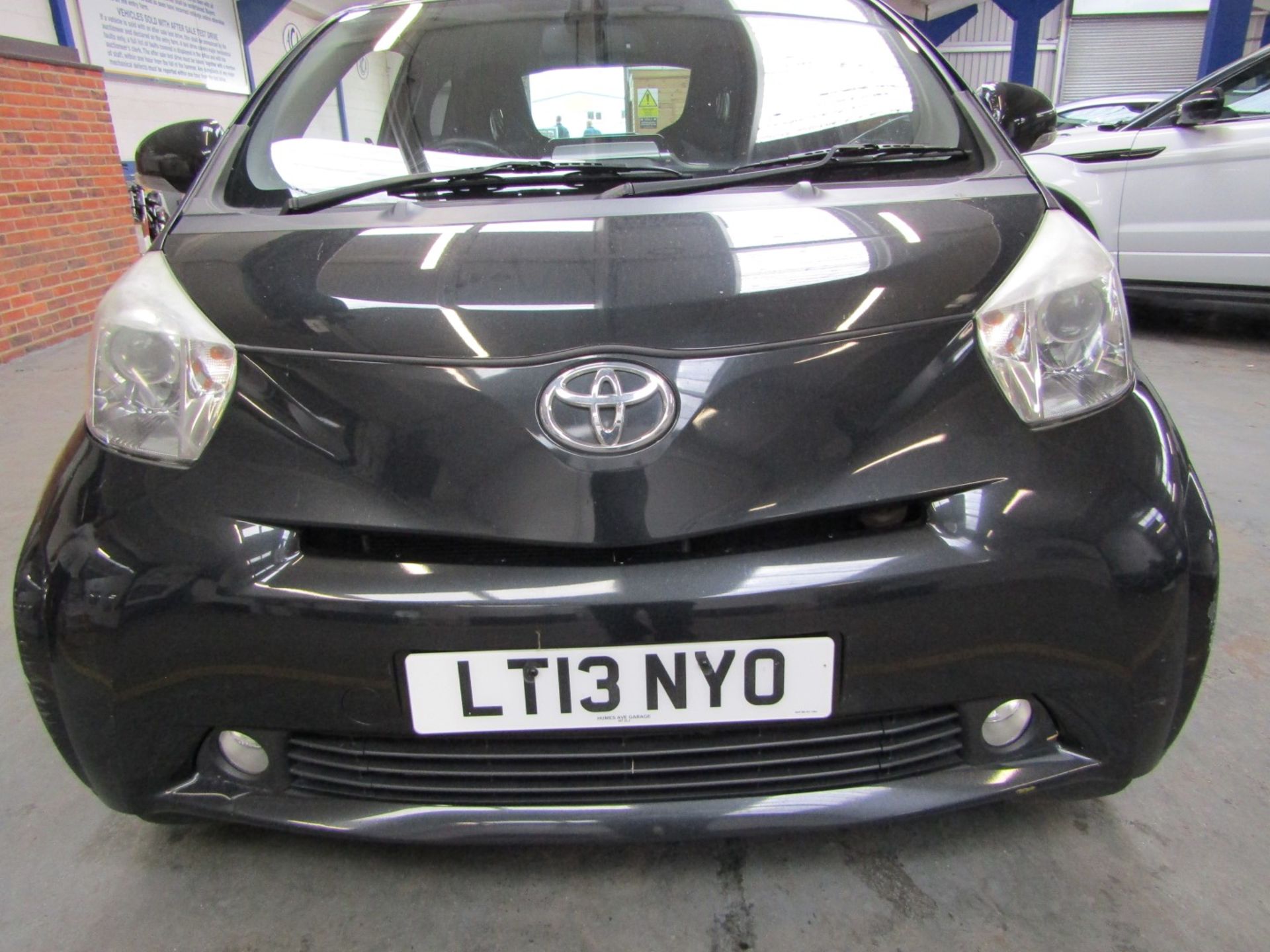 13 13 Toyota IQ2 VVT CVT - Image 2 of 27