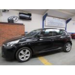 16 16 Renault Clio Dyn Nav DCI