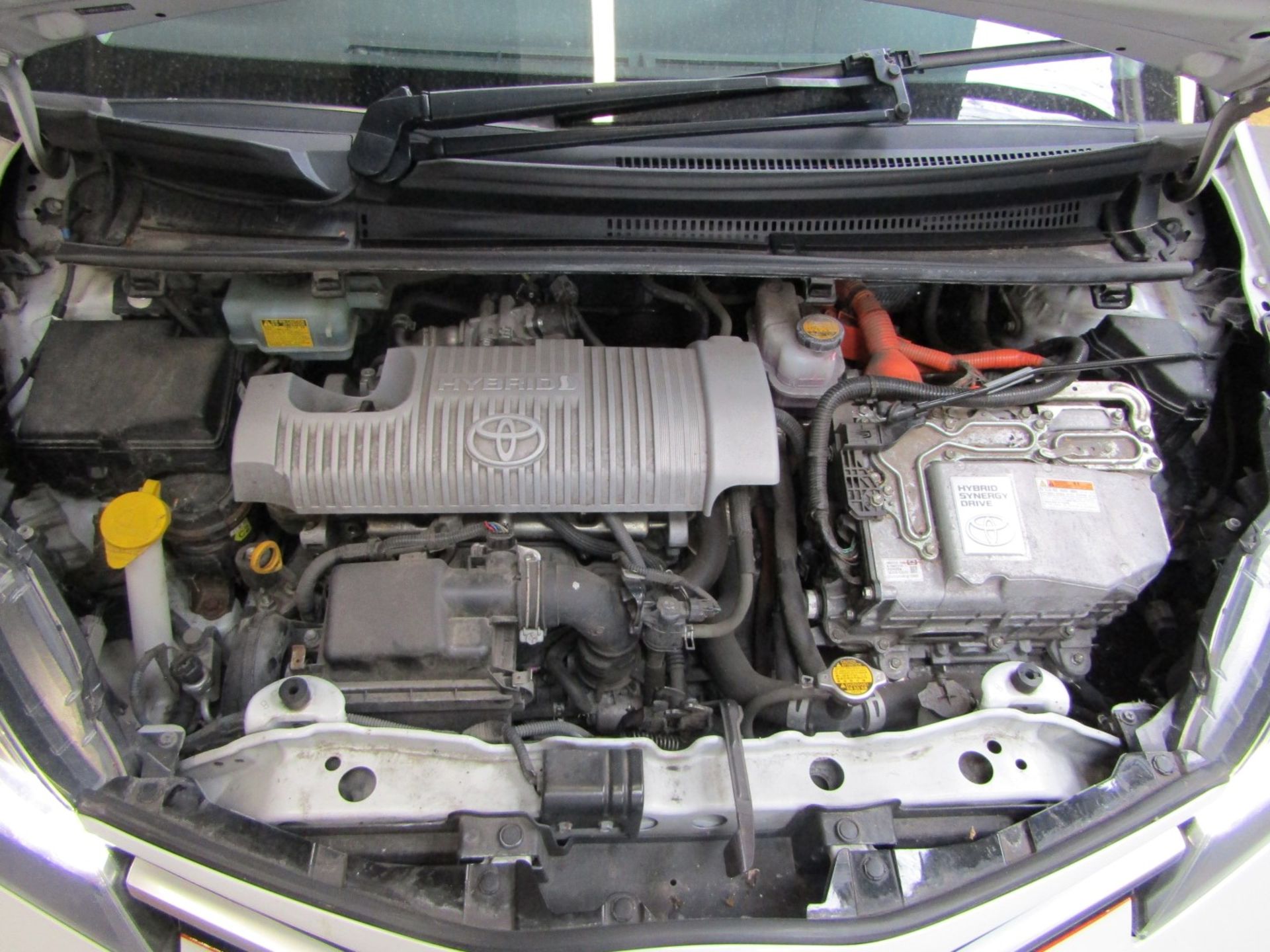 64 14 Toyota Yaris Hybrid Excel - Image 4 of 26