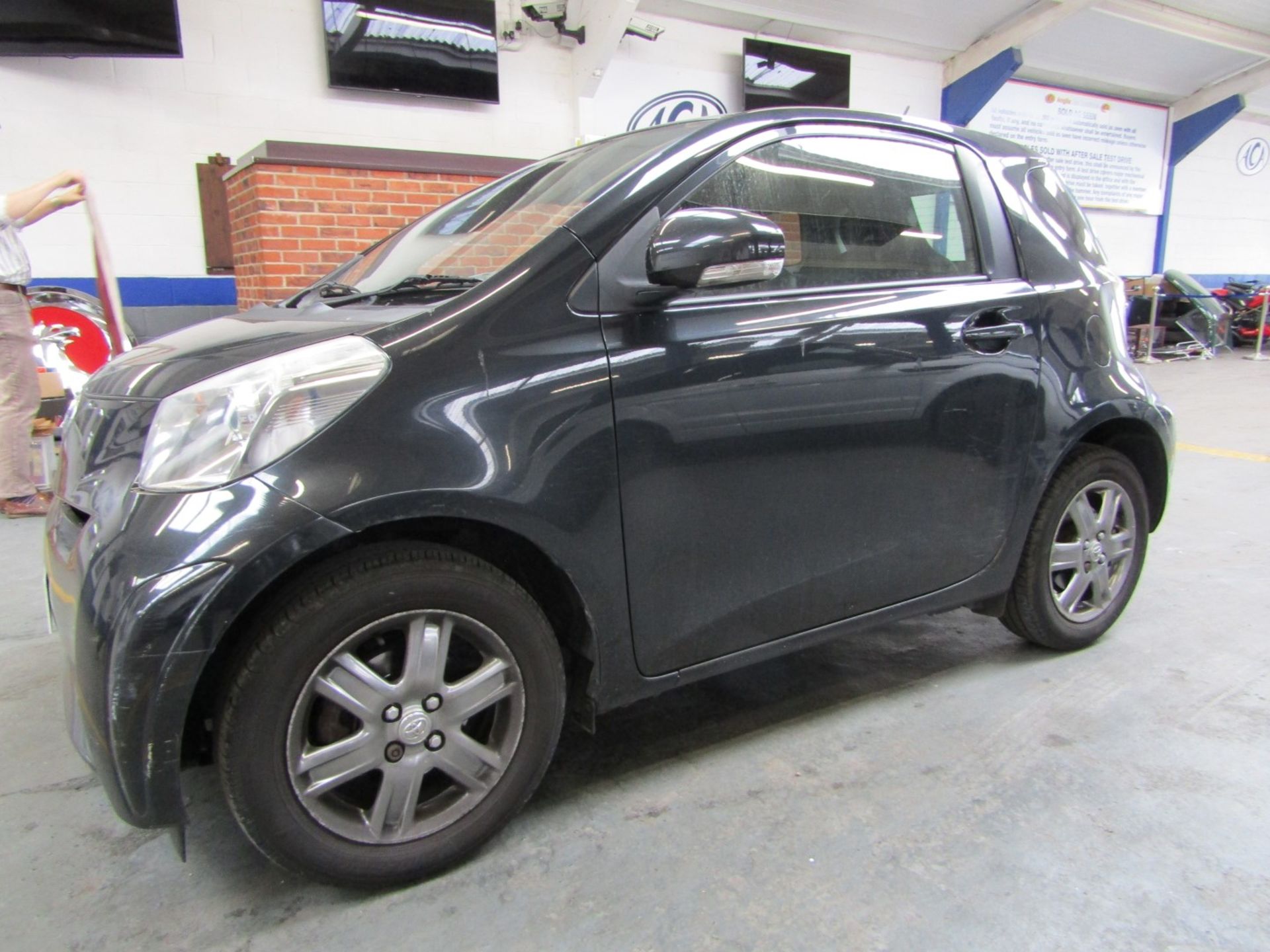 13 13 Toyota IQ2 VVT CVT