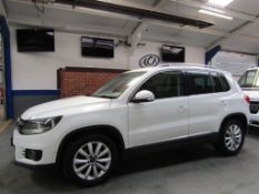 15 64 VW Tiguan Match TDI Blue Tech