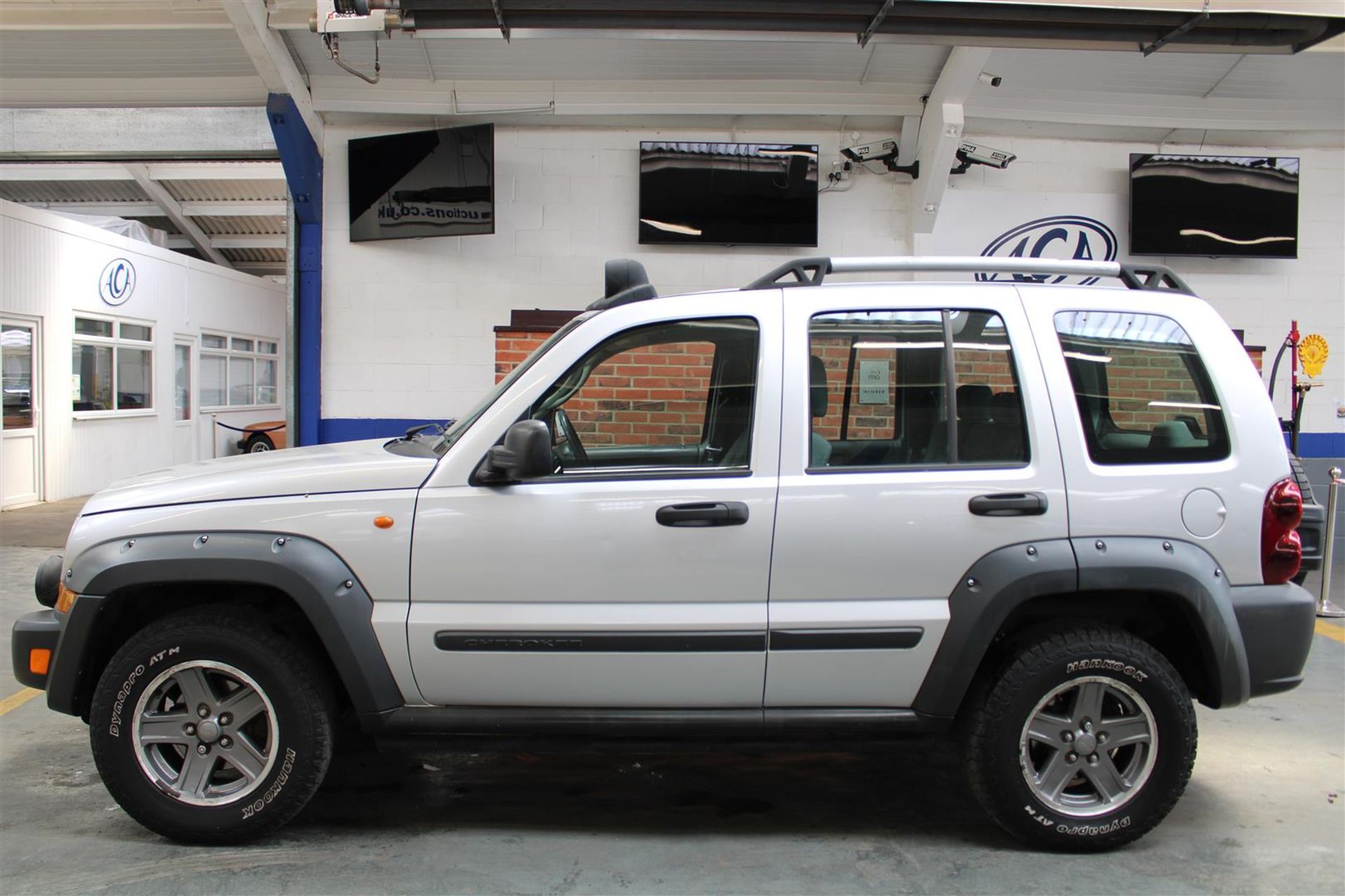 05 05 Jeep Cherokee Renegade CRD - Image 35 of 35