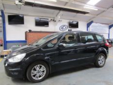 13 13 Ford S-Max Zetec TDCI Auto