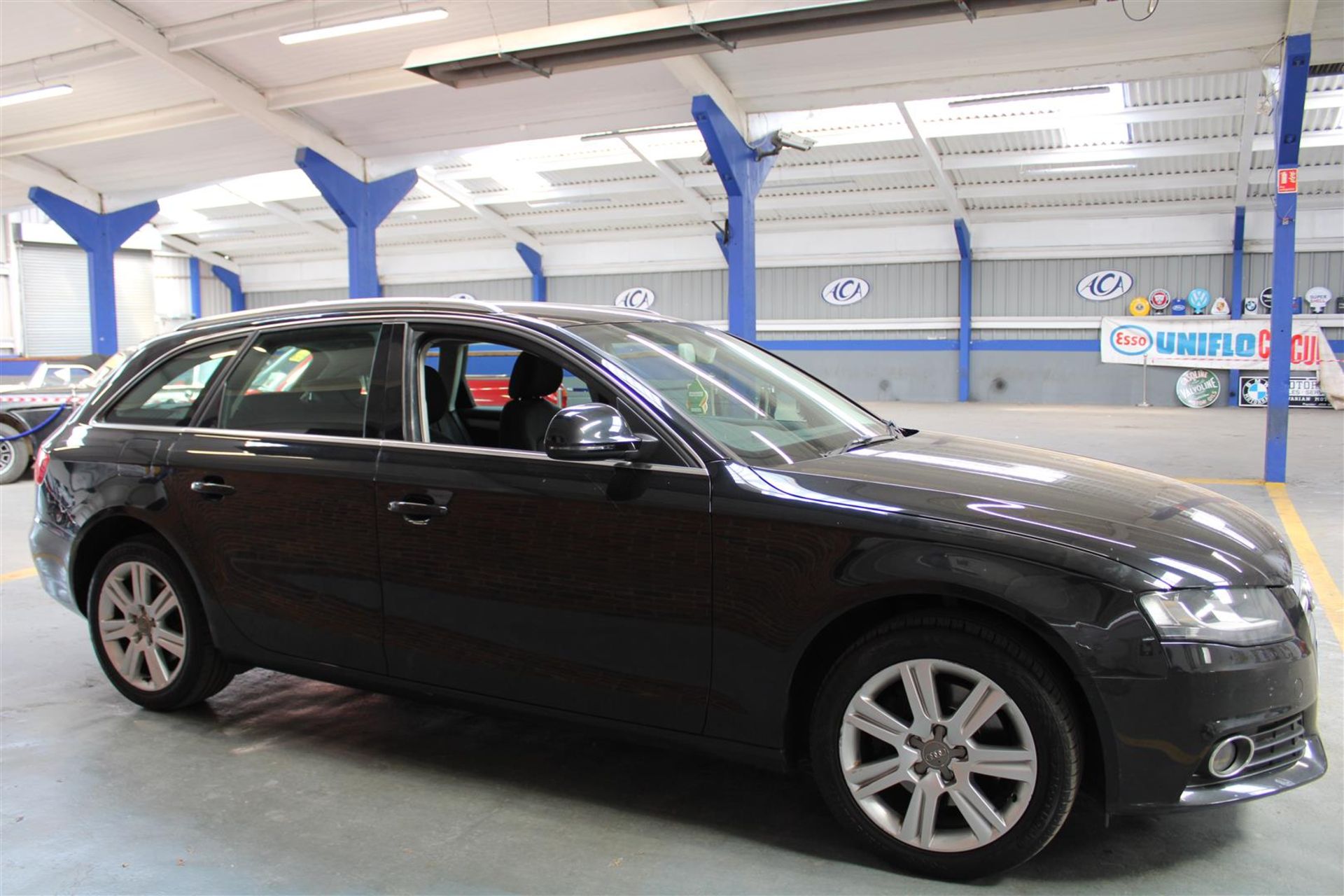 09 09 Audi A4 Avant SE TDI Auto - Image 33 of 39