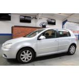 06 06 VW GOLF Sport TDI