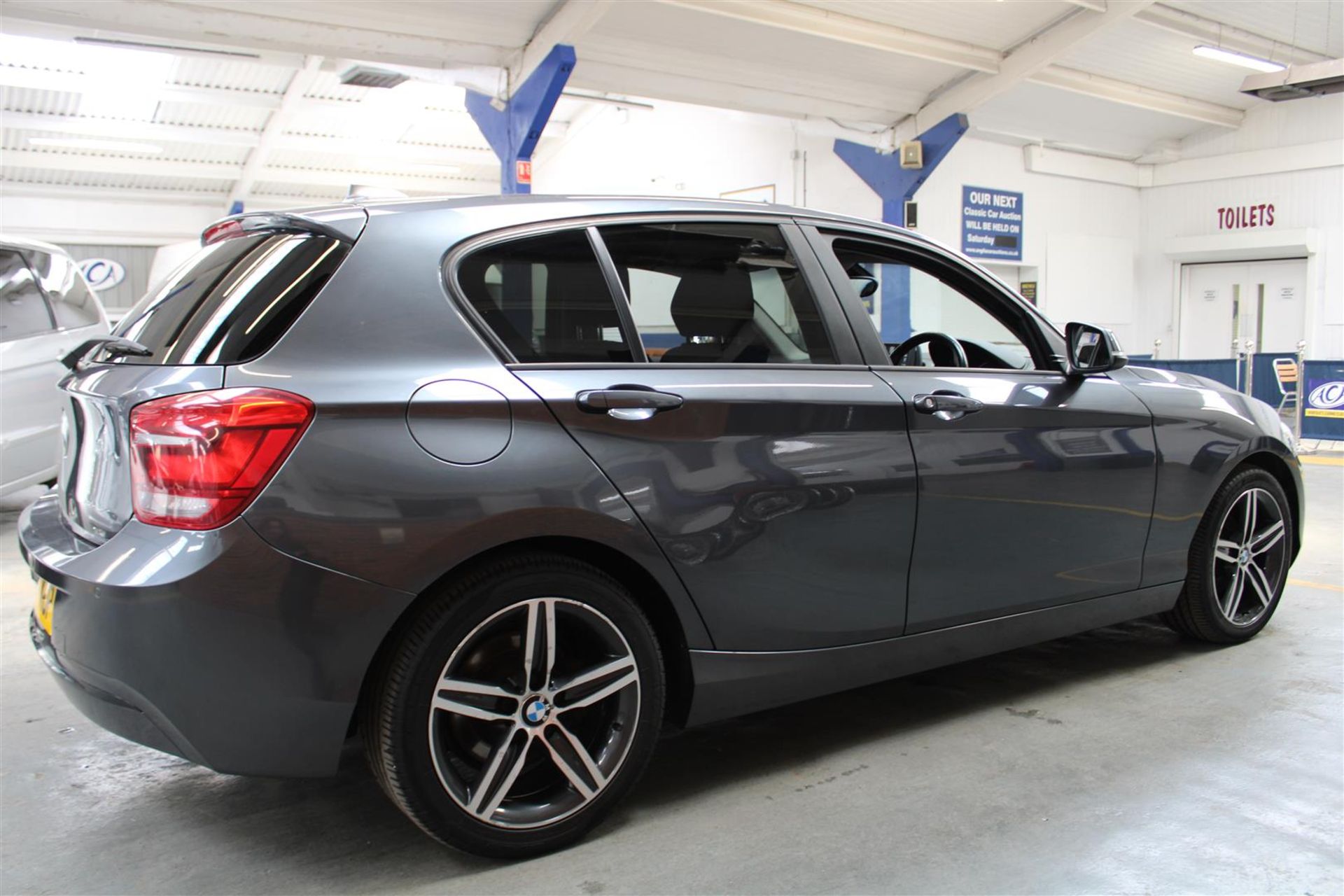 12 12 BMW 114I Sport - Image 25 of 29