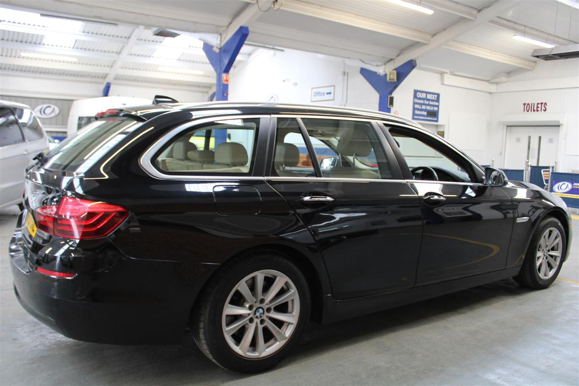 63 13 BMW 520D SE Auto - Image 14 of 40