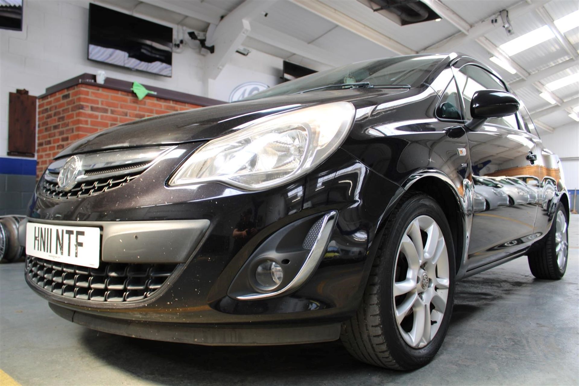 11 11 Vauxhall Corsa SXI - Image 4 of 31