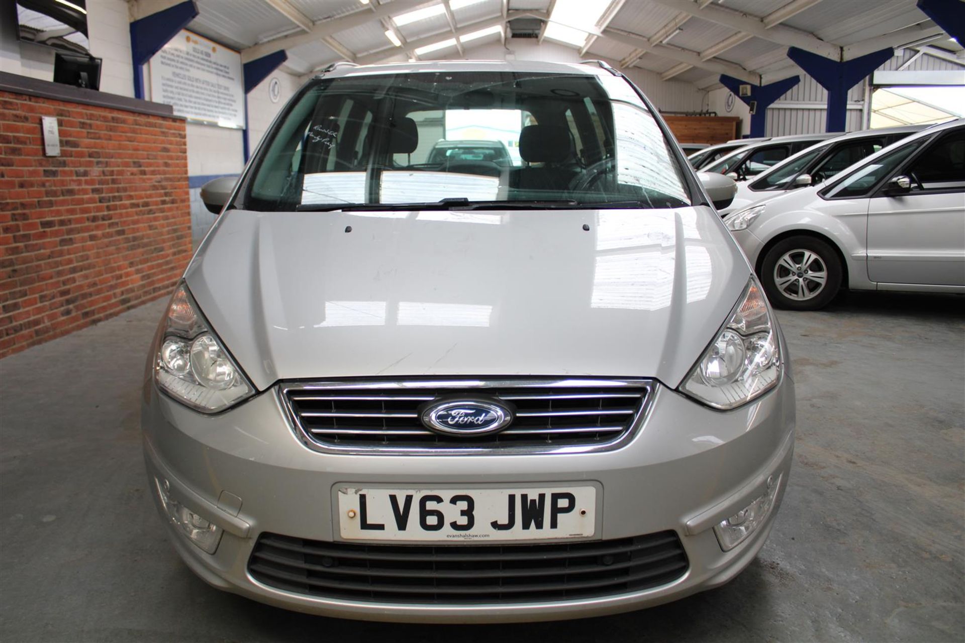 63 13 Ford Galaxy Zetec TDCI Auto - Image 2 of 34