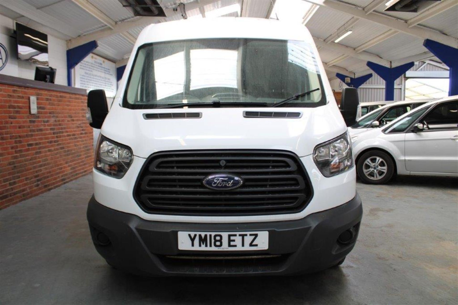 18 18 Ford Transit 290 - Image 2 of 33