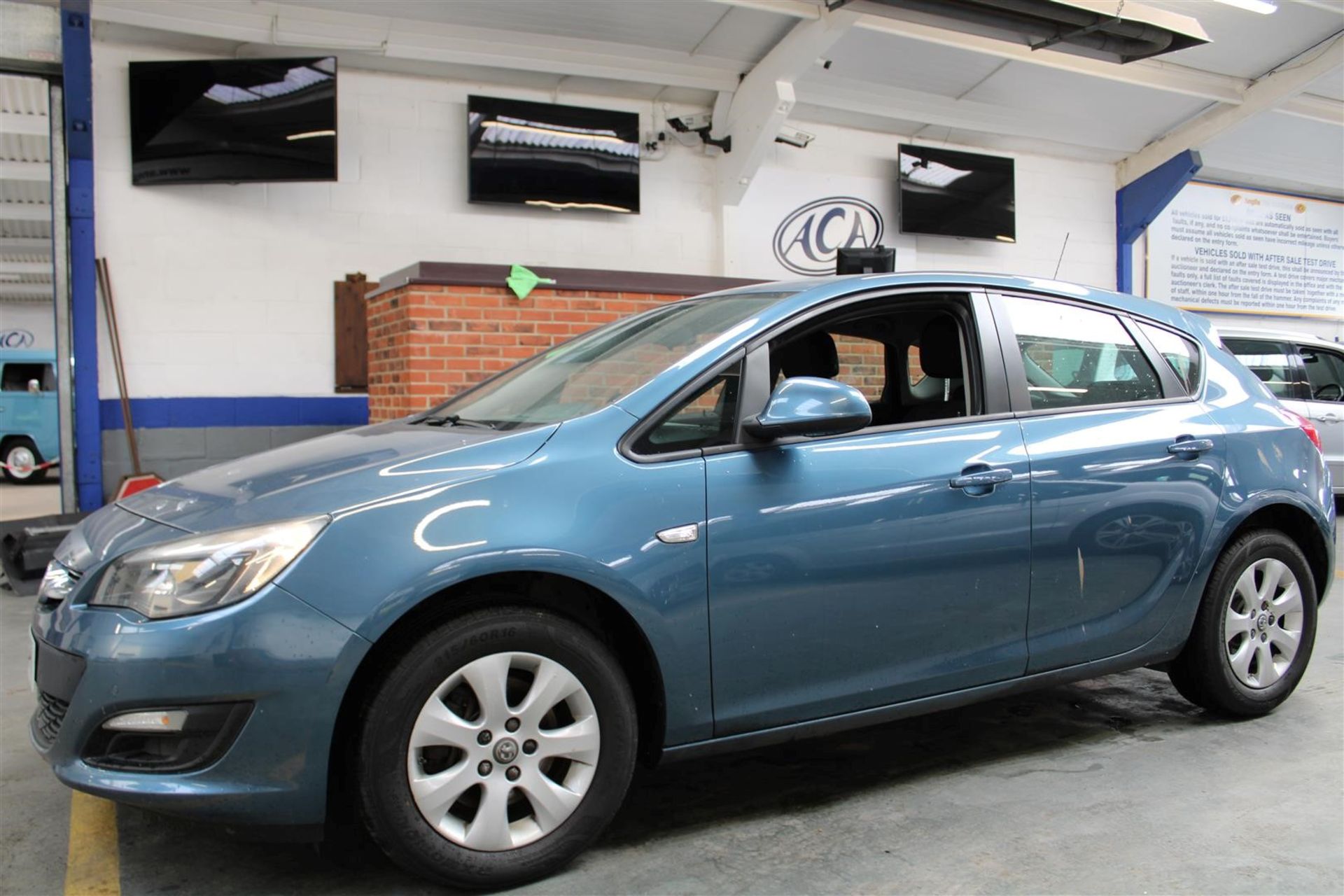 64 14 Vauxhall Astra Design CDTI Eco