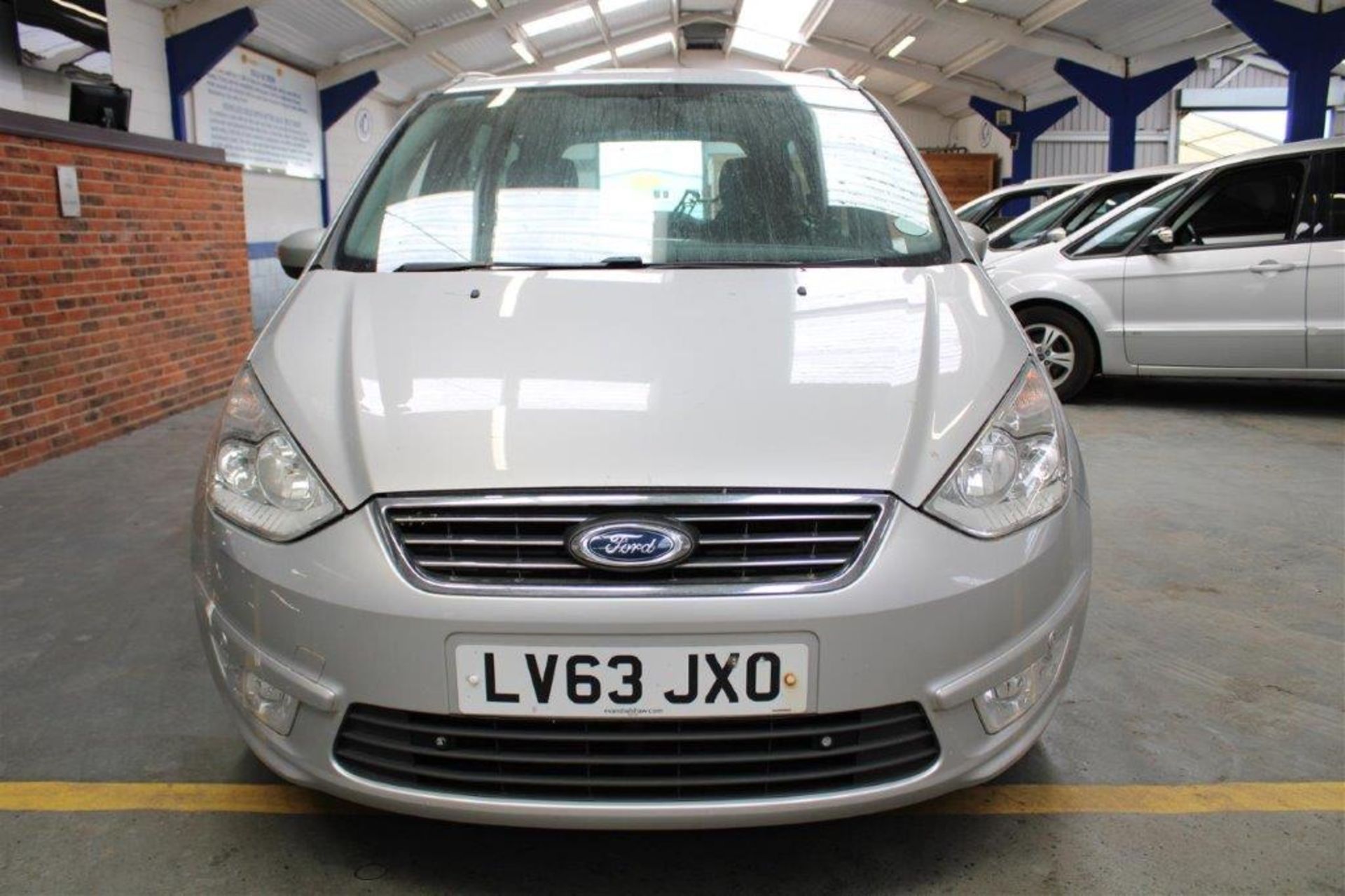 63 13 Ford Galaxy Zetec TDCI Auto - Image 2 of 36