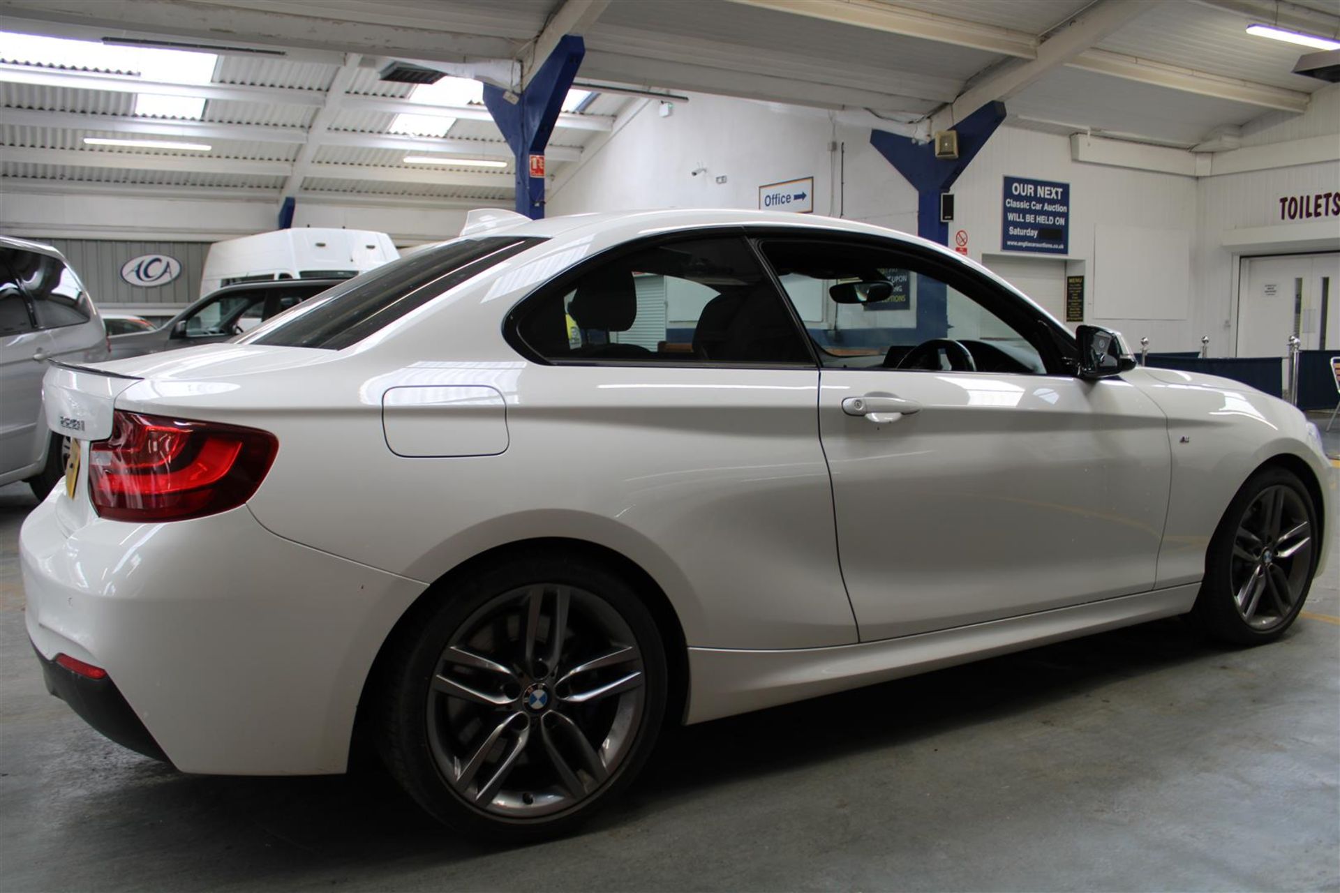 15 15 BMW 228I M Sport - Image 6 of 31