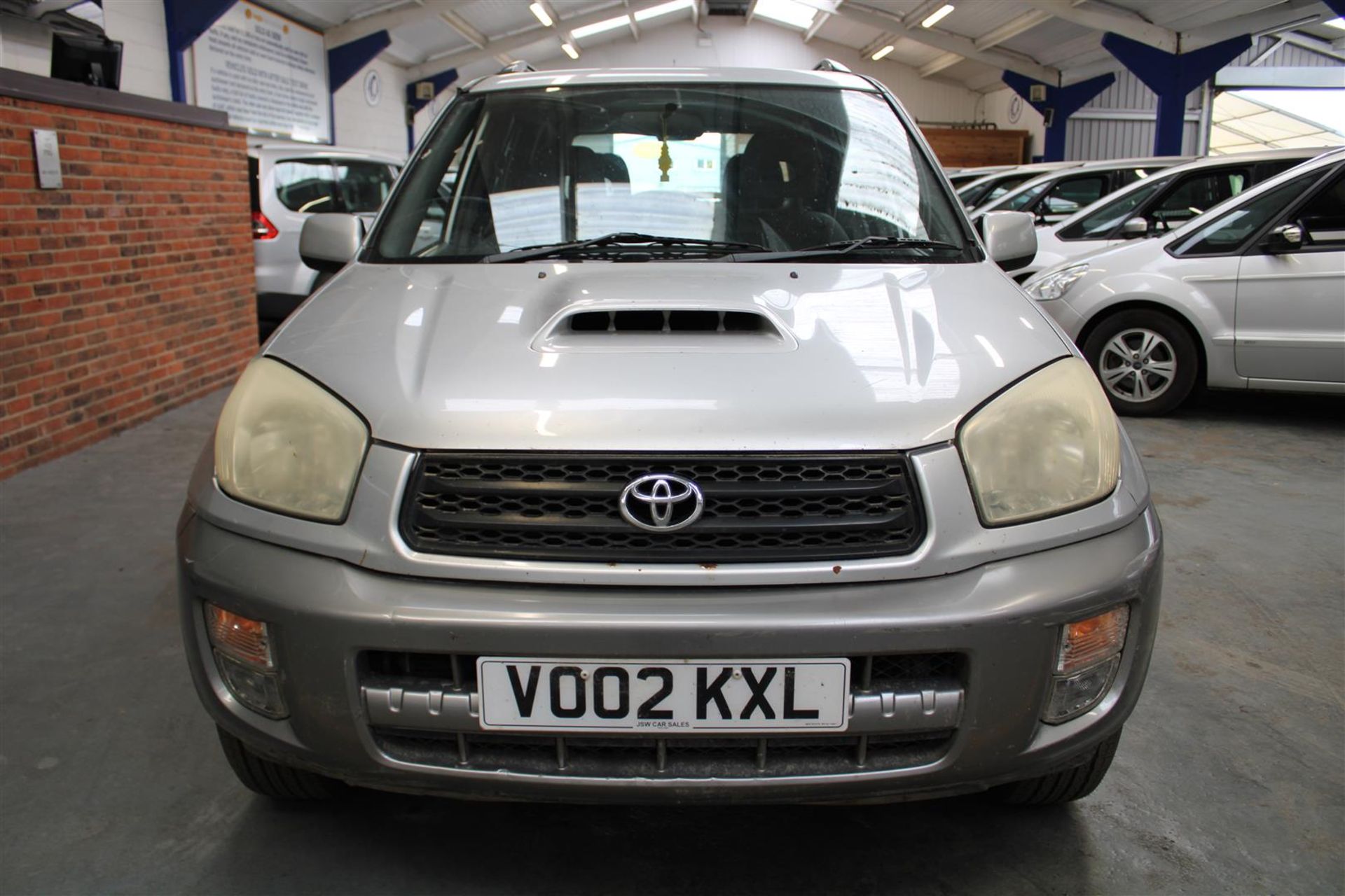 02 02 Toyota Rav4 D-4D GX - Image 2 of 40