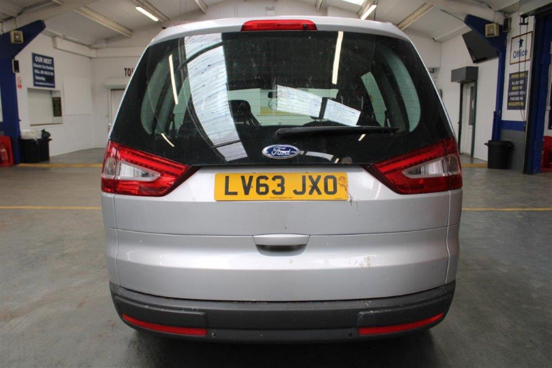 63 13 Ford Galaxy Zetec TDCI Auto - Image 34 of 36