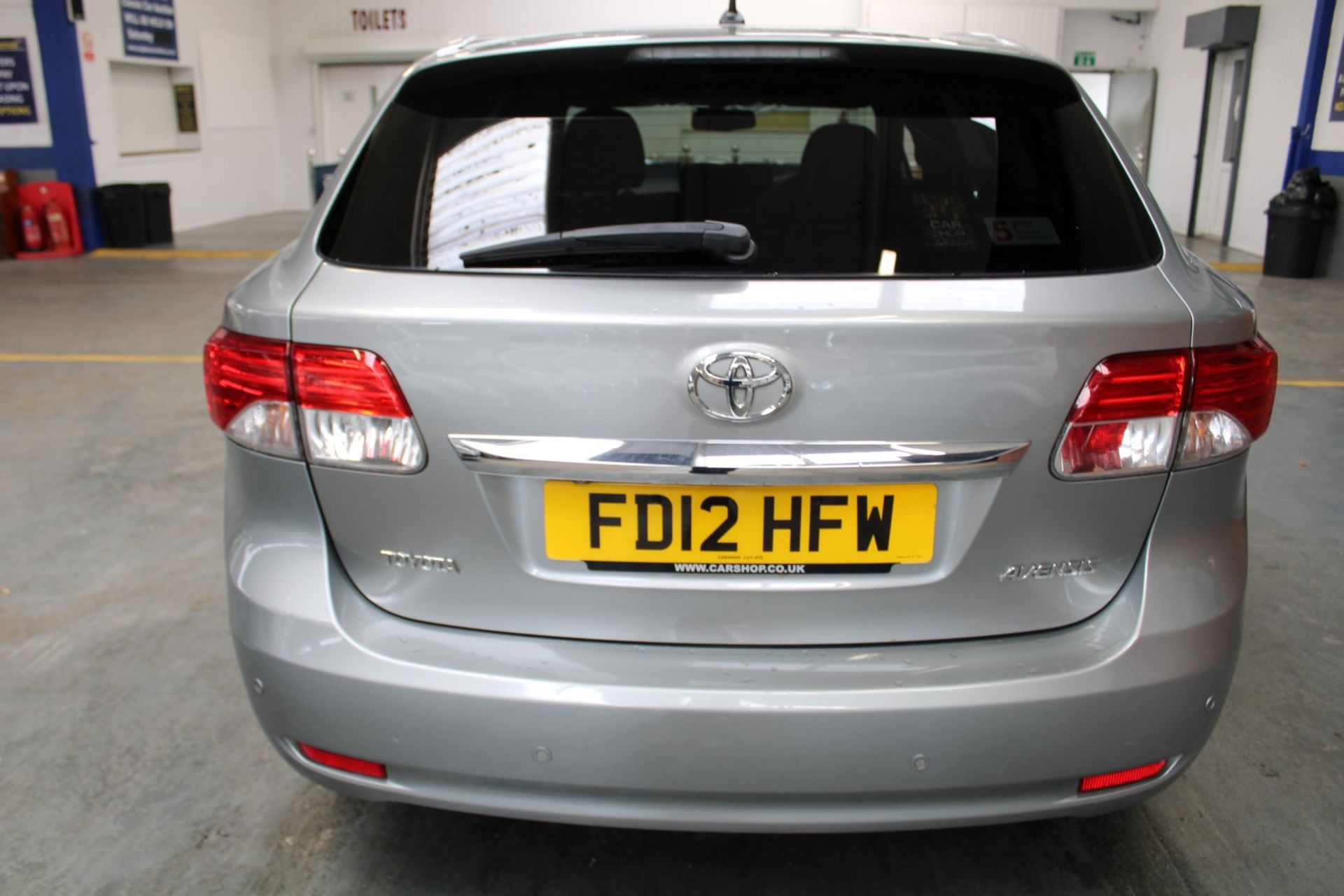 12 12 Toyota Avensis TR D-4D - Image 31 of 35