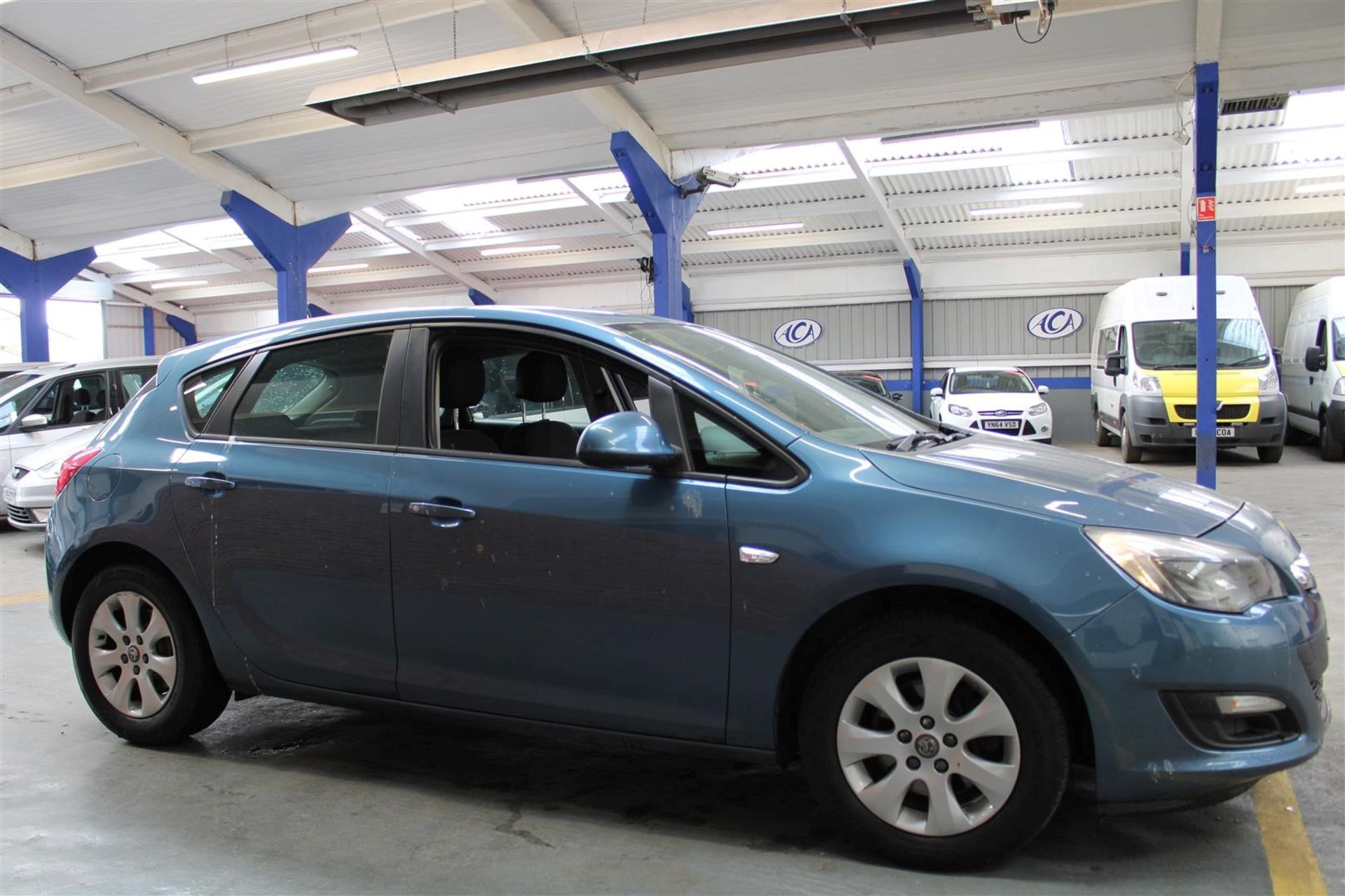 64 14 Vauxhall Astra Design CDTI Eco - Image 3 of 35