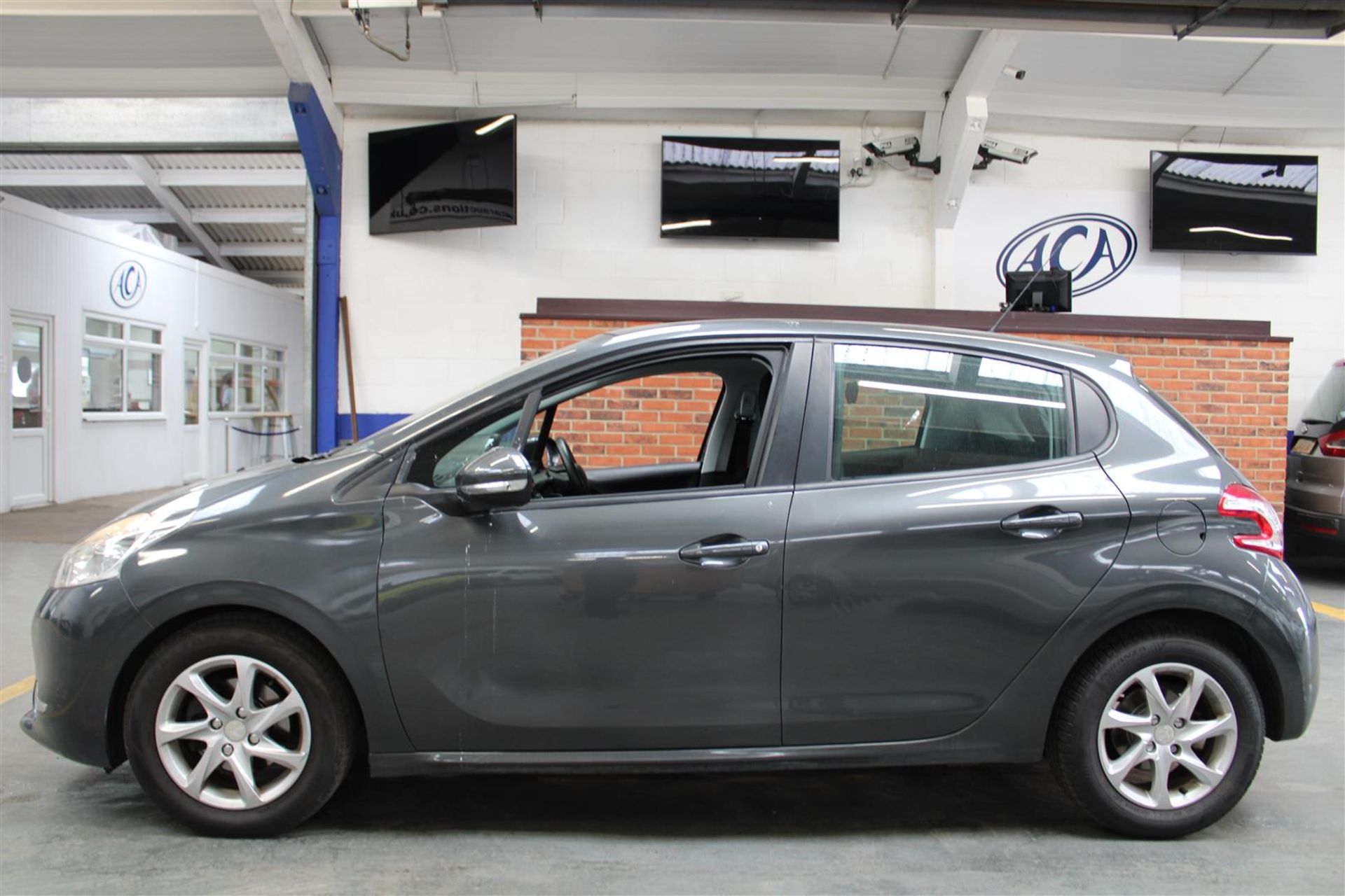 12 12 Peugeot 208 Active - Image 37 of 37