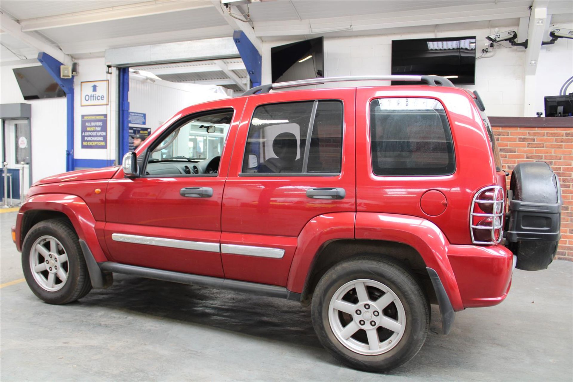 06 06 Jeep Cherokee Ltd V6 - Image 36 of 37