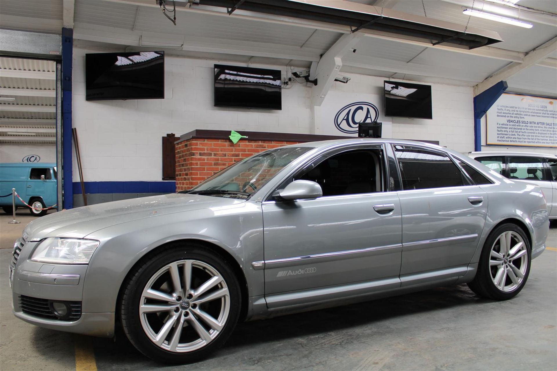 56 06 Audi A8 Sport TDI Quattro