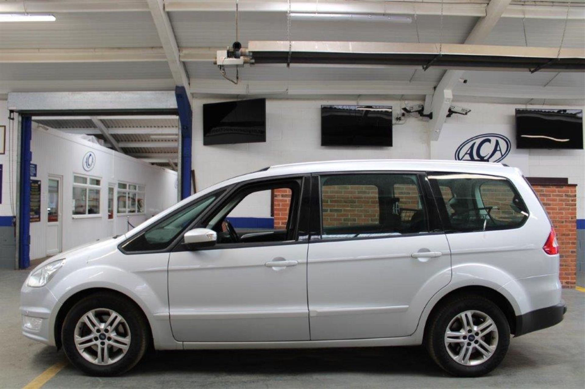 63 13 Ford Galaxy Zetec TDCI Auto - Image 36 of 36