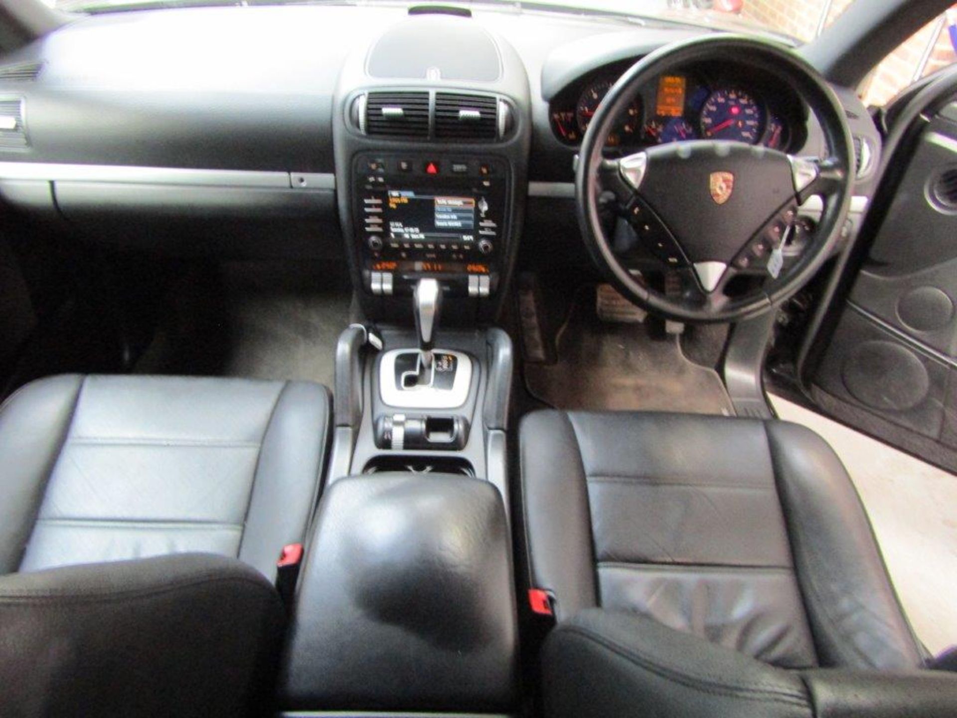 09 09 Porsche Cayenne Tiptronic S D - Image 26 of 43