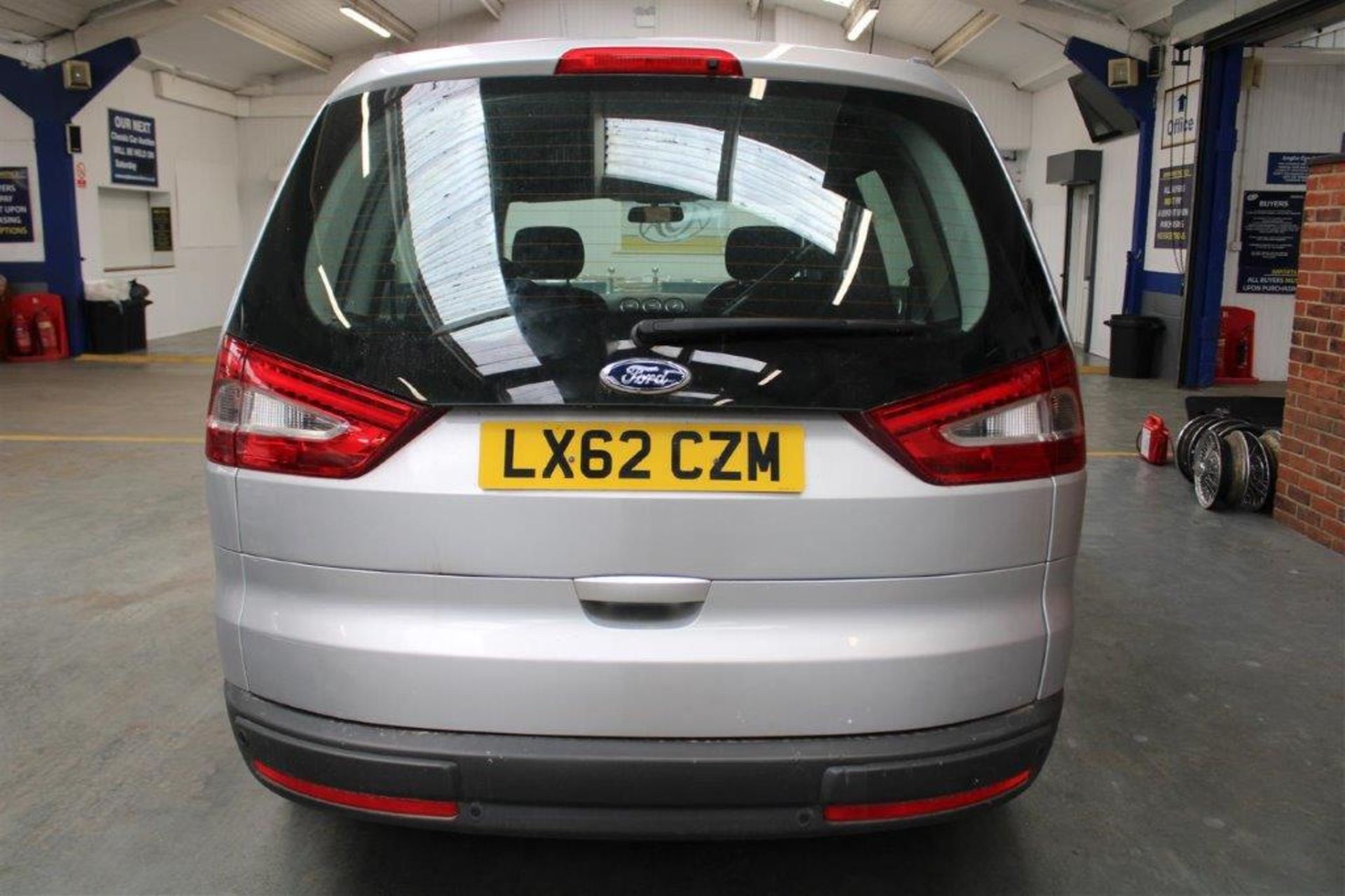 62 12 Ford Galaxy Zetec TDCI Auto - Image 30 of 32