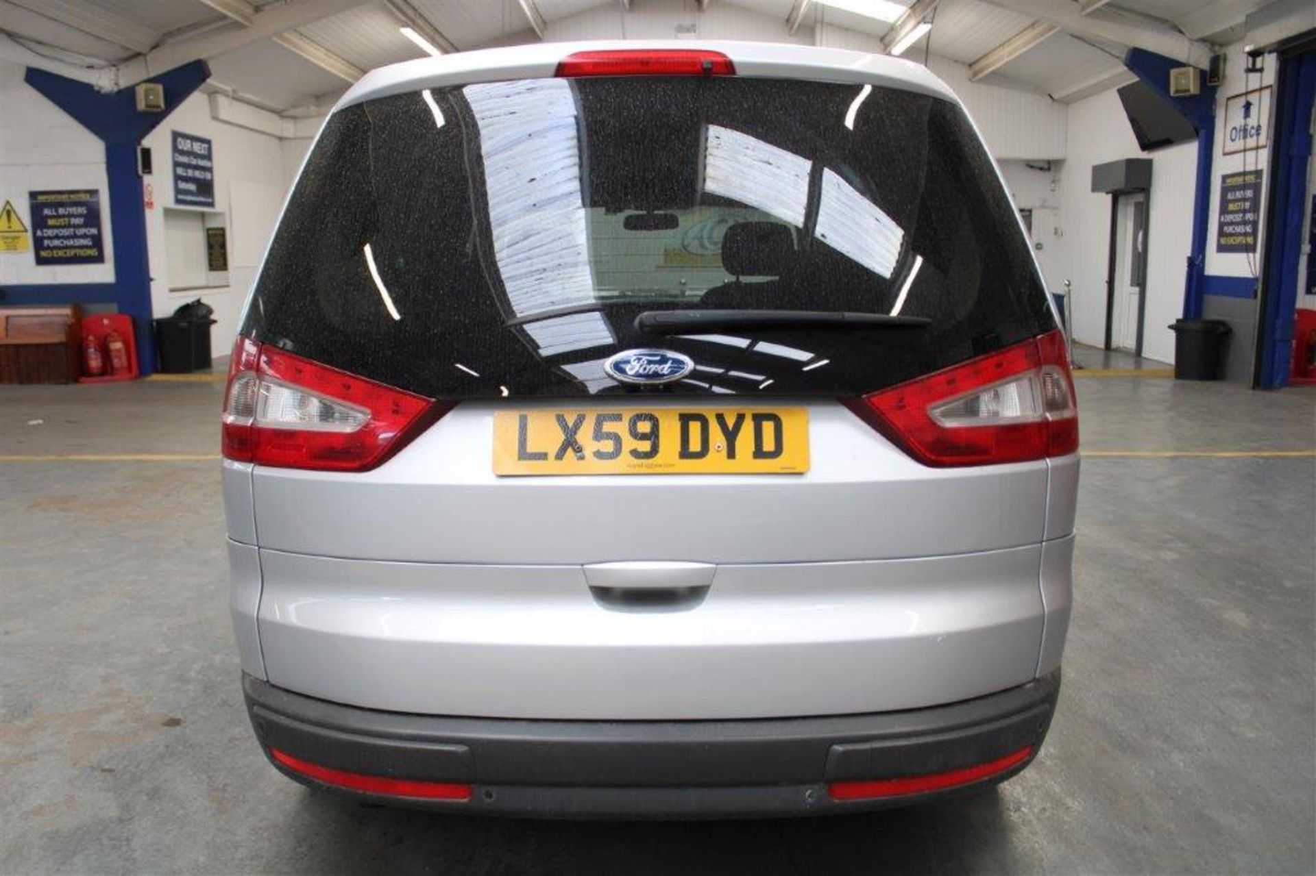 59 09 Ford Galaxy Zetec TDCI Auto - Image 34 of 36