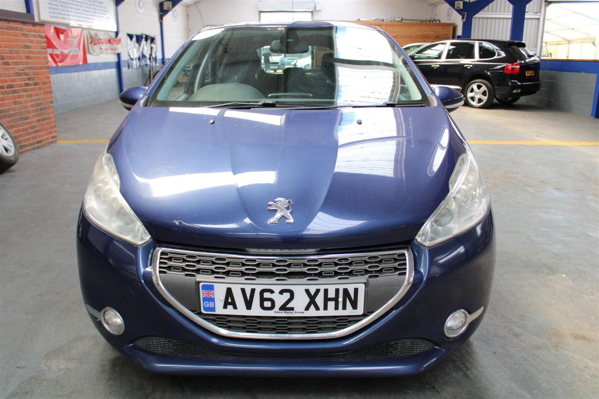 12 62 Peugeot 208 Allure E HDI 5dr - Image 2 of 35