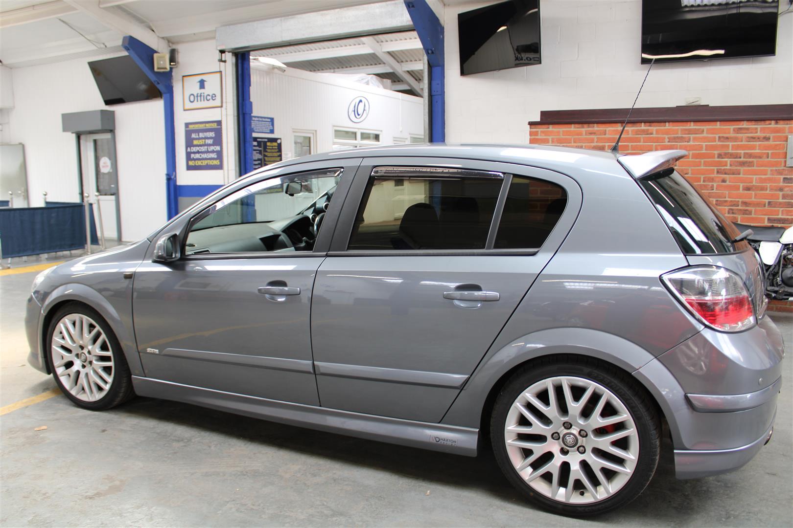 05 05 Vauxhall Astra SRI - Image 31 of 32