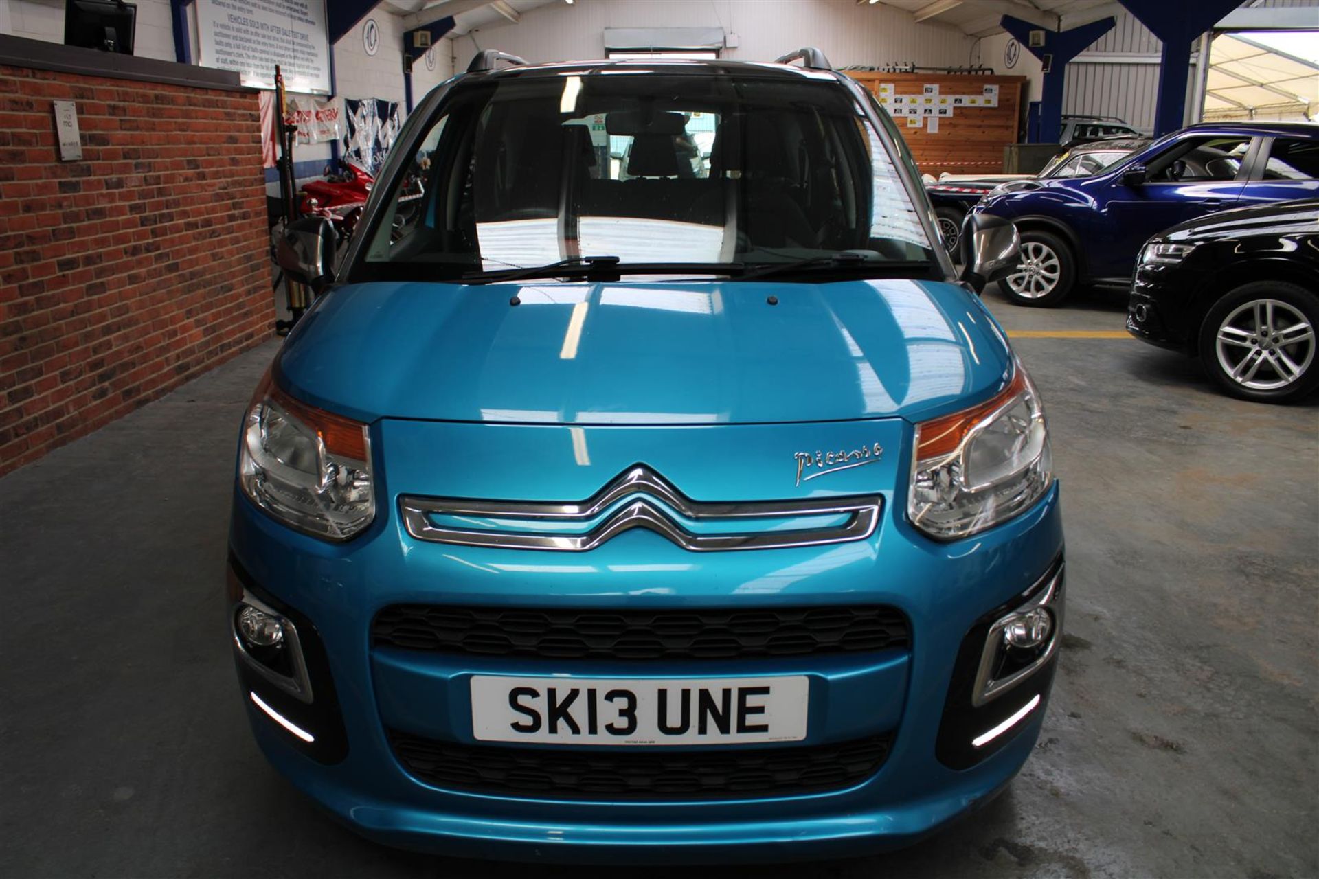 13 13 Citroen C3 Picasso Selection - Image 2 of 37