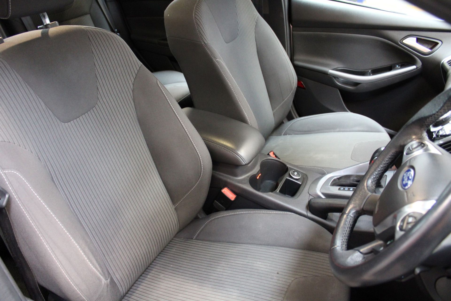 12 12 Ford Focus Titanium TDCI - Image 15 of 29