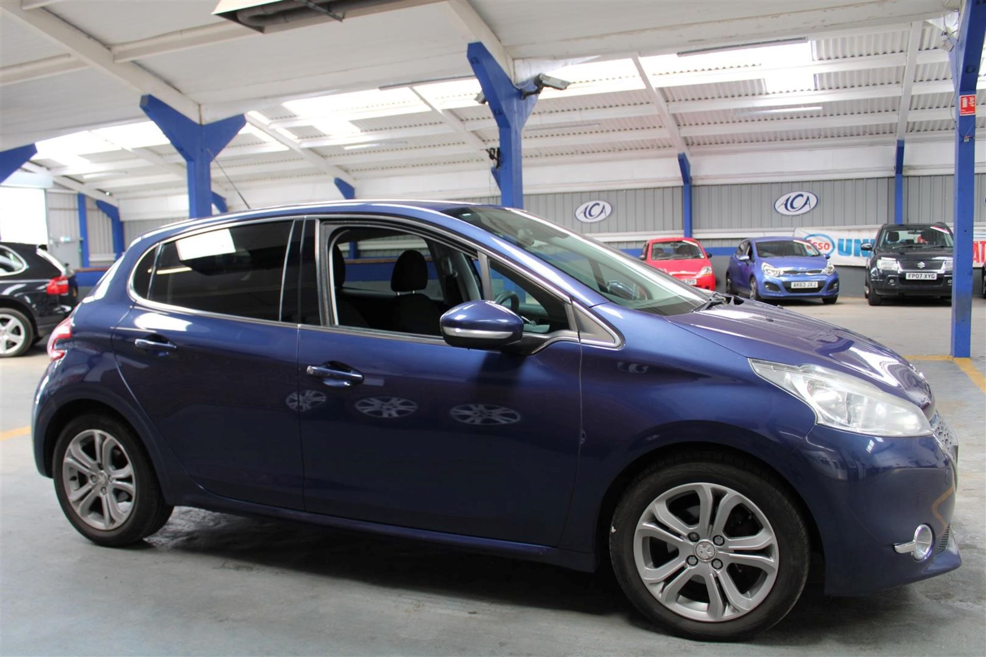 12 62 Peugeot 208 Allure E HDI 5dr - Image 25 of 35