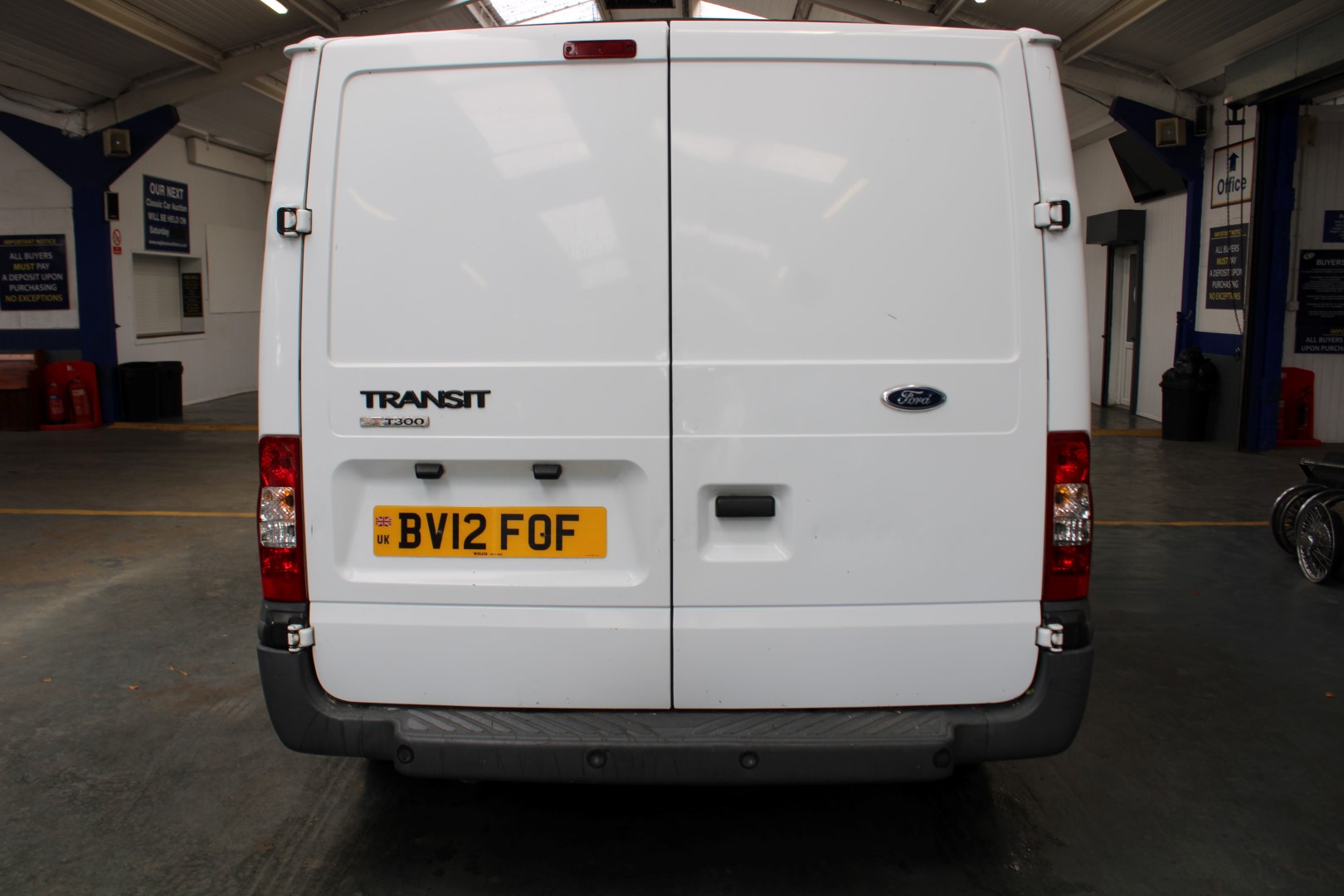 12 12 Ford Transit 85 T300M FWD - Image 28 of 30