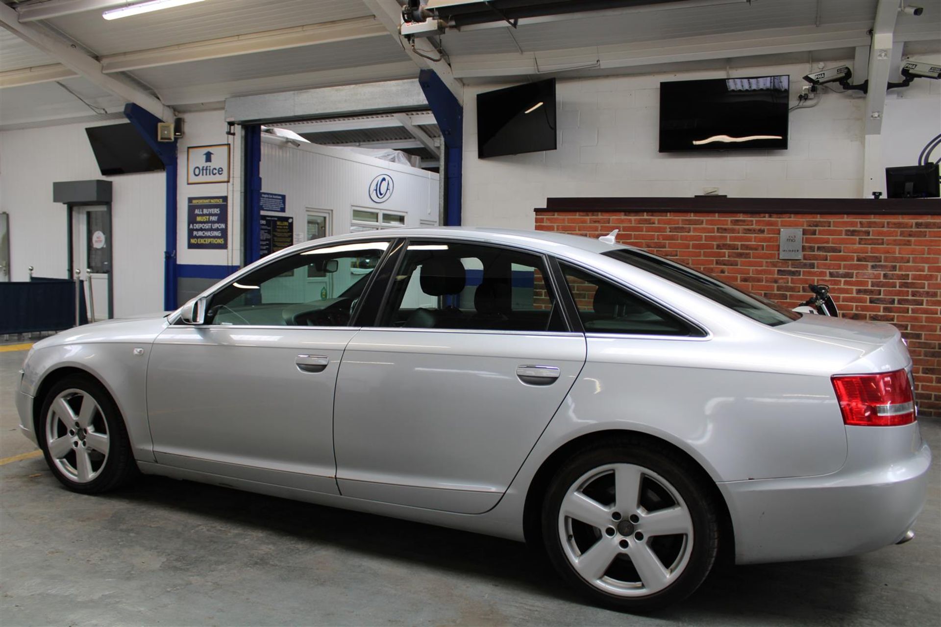 08 08 Audi A6 S Line TDI - Image 37 of 38