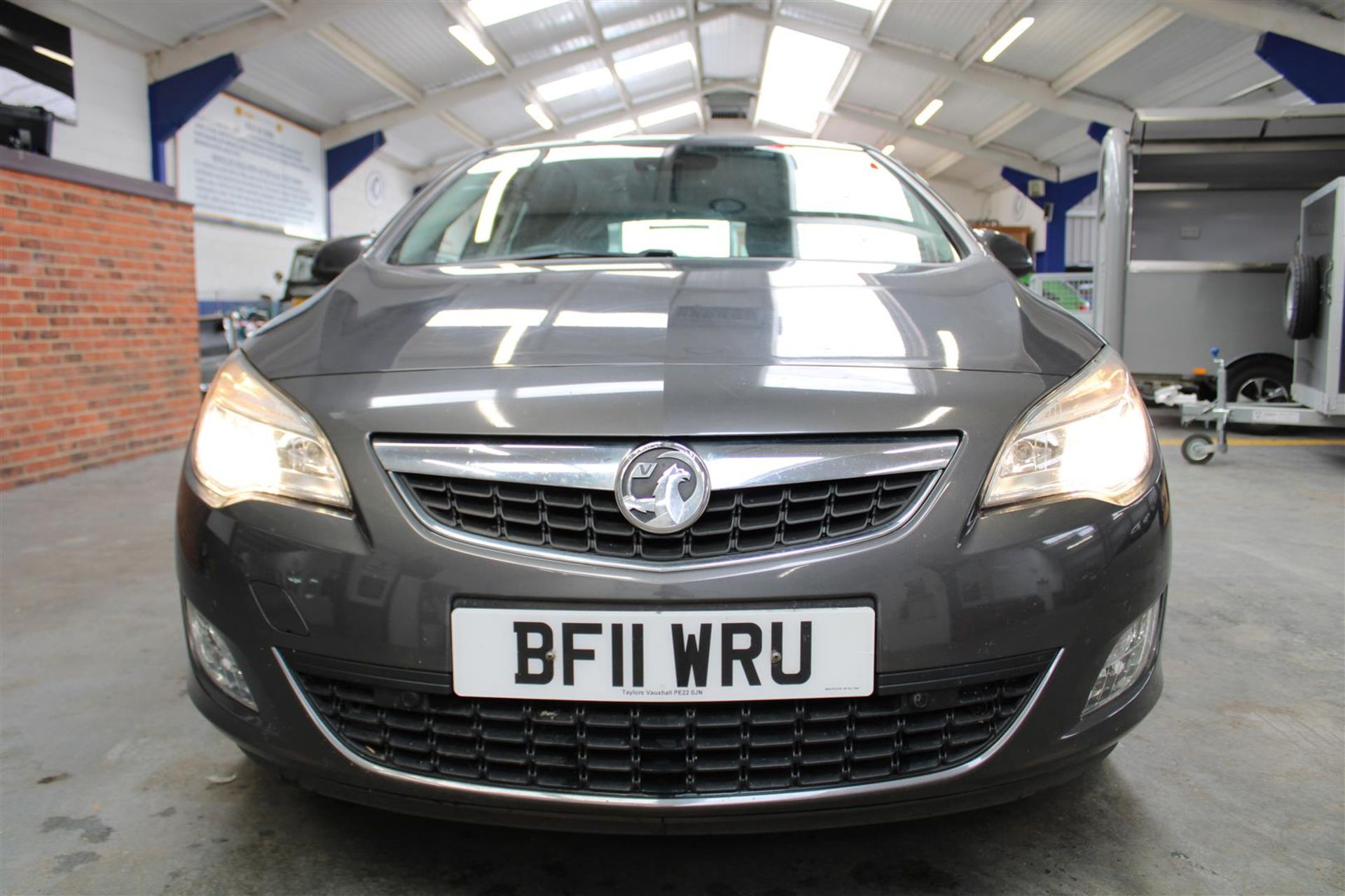 11 11 Vauxhall Astra Elite CDTI 157 - Image 2 of 32