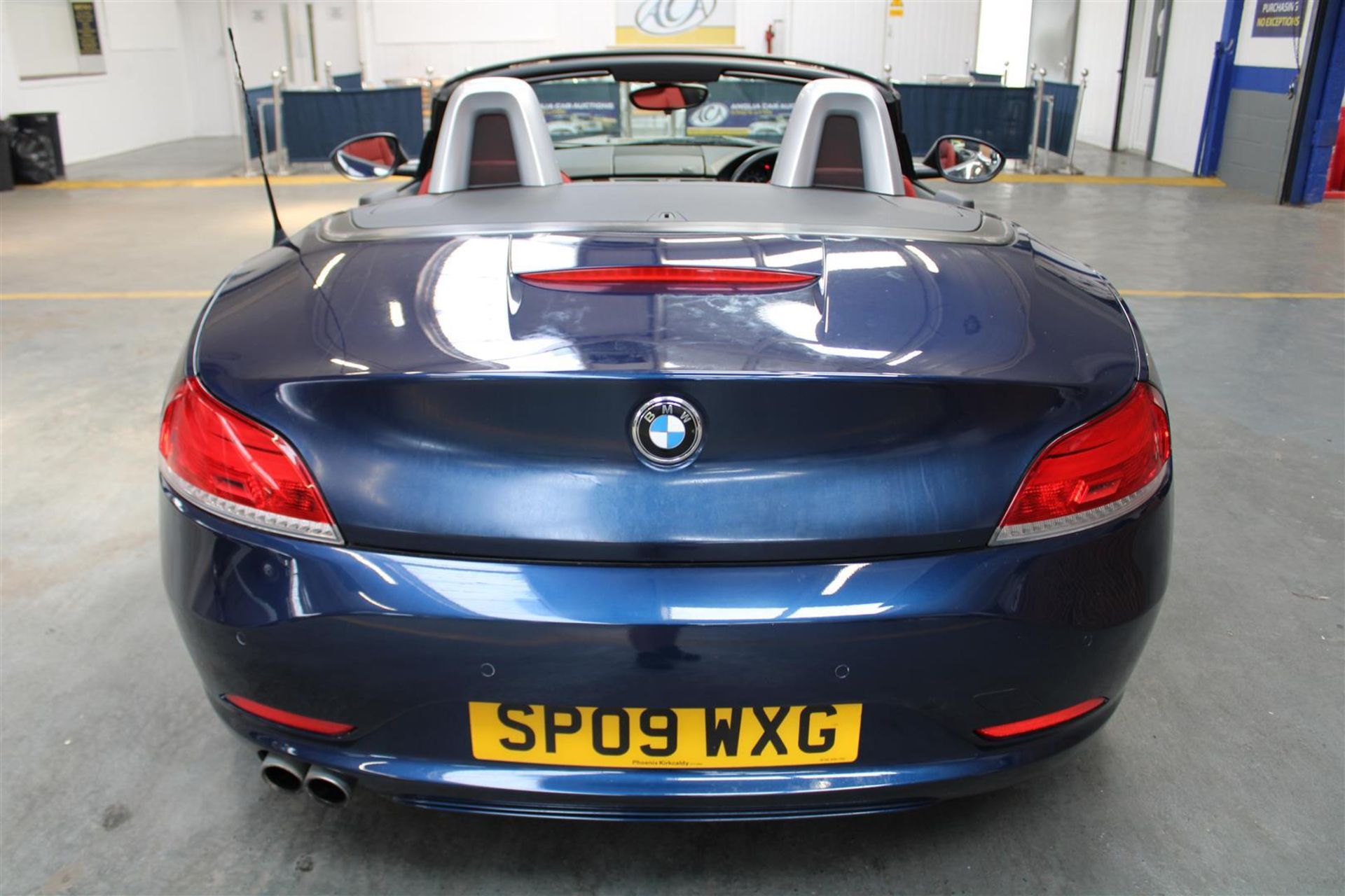 09 09 BMW Z4 SDrive 23I - Image 30 of 34