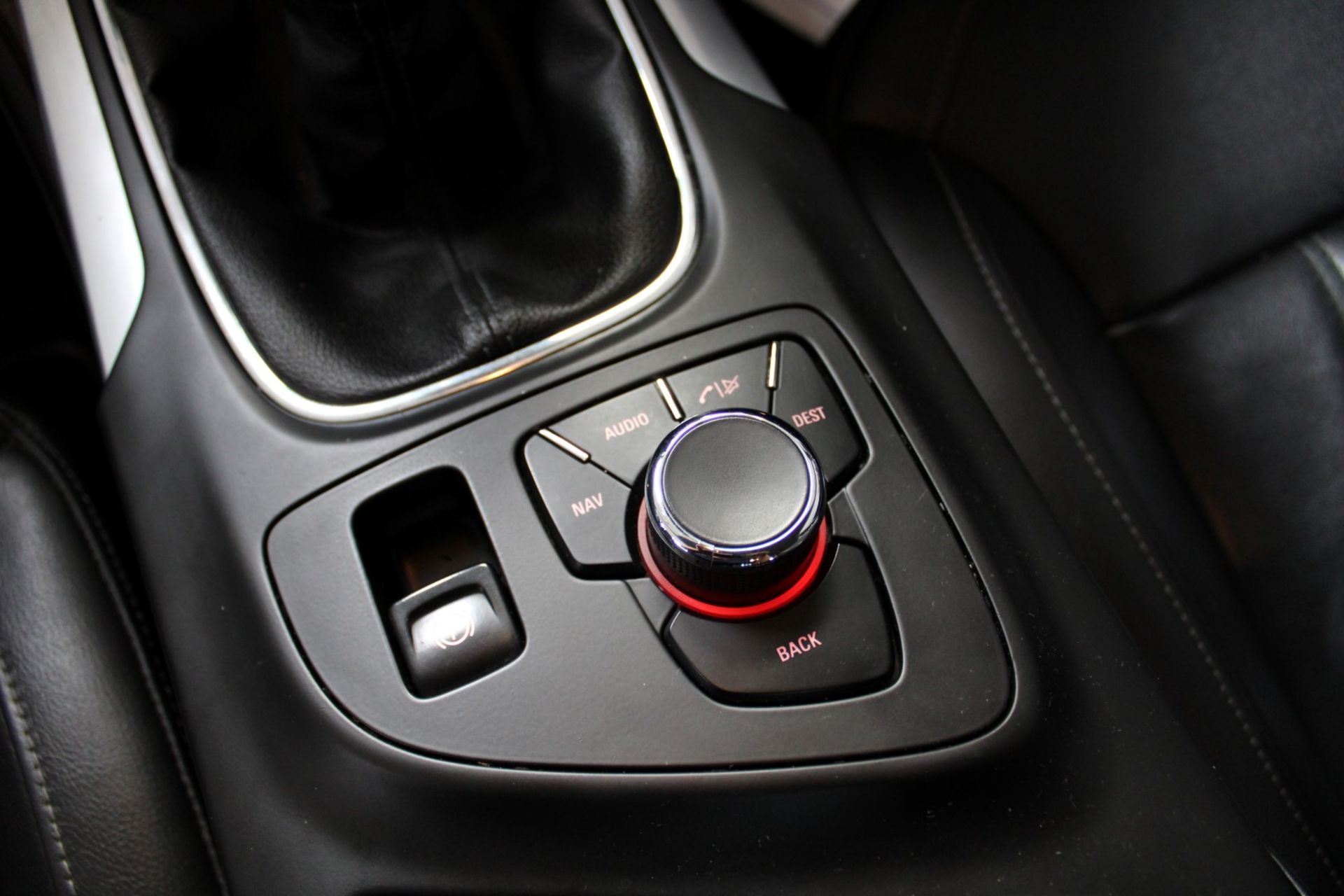 60 10 Vauxhall Insignia Elite Nav CD - Image 12 of 29