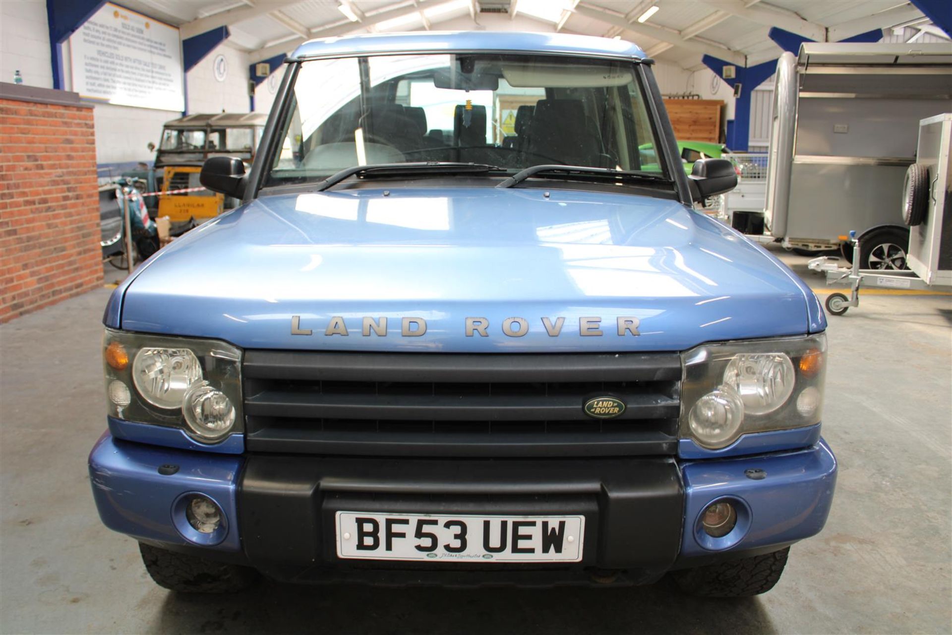 53 03 L/Rover Discovery TD5 S - Image 2 of 35