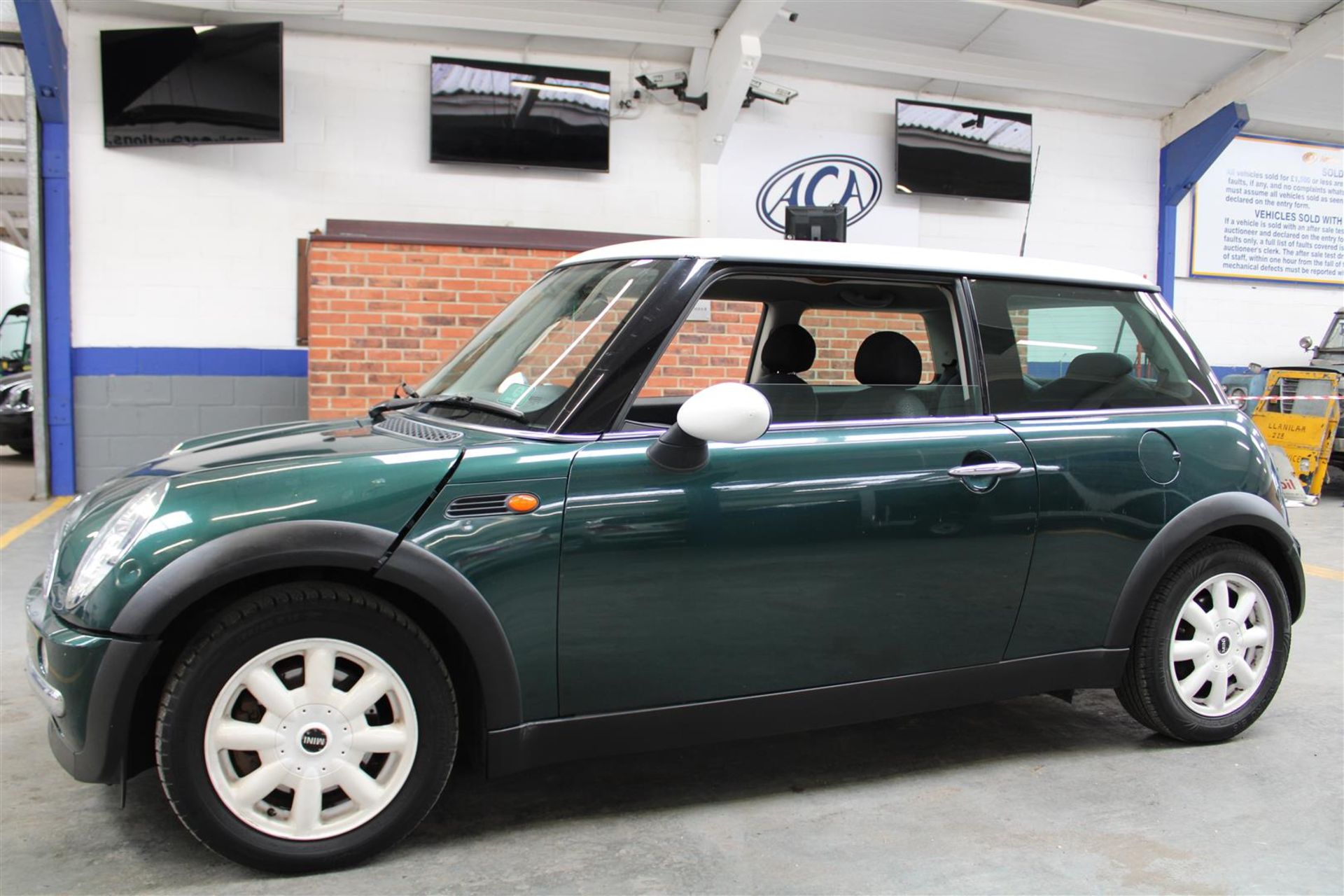 02 02 Mini Cooper