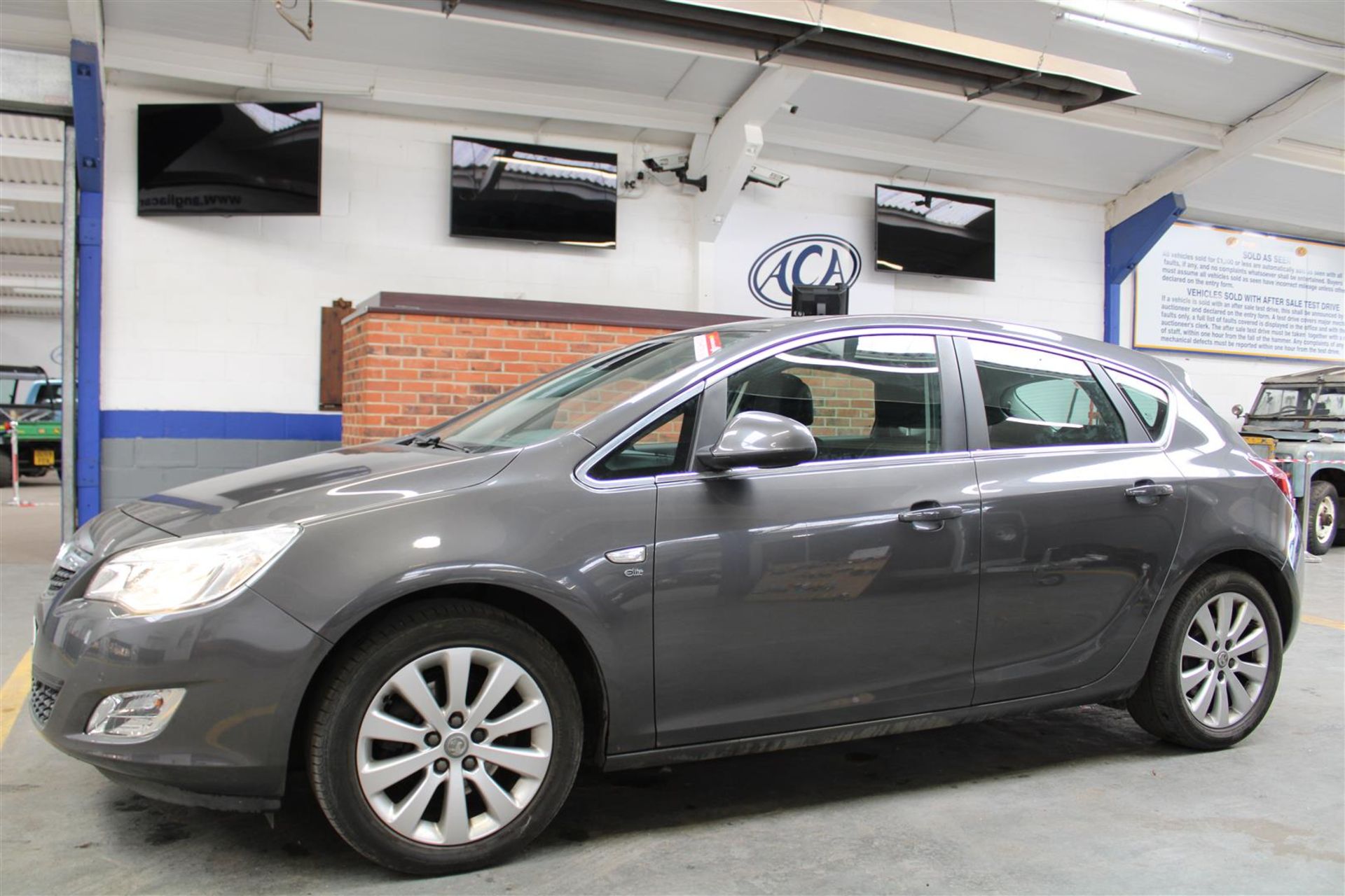 11 11 Vauxhall Astra Elite CDTI 157