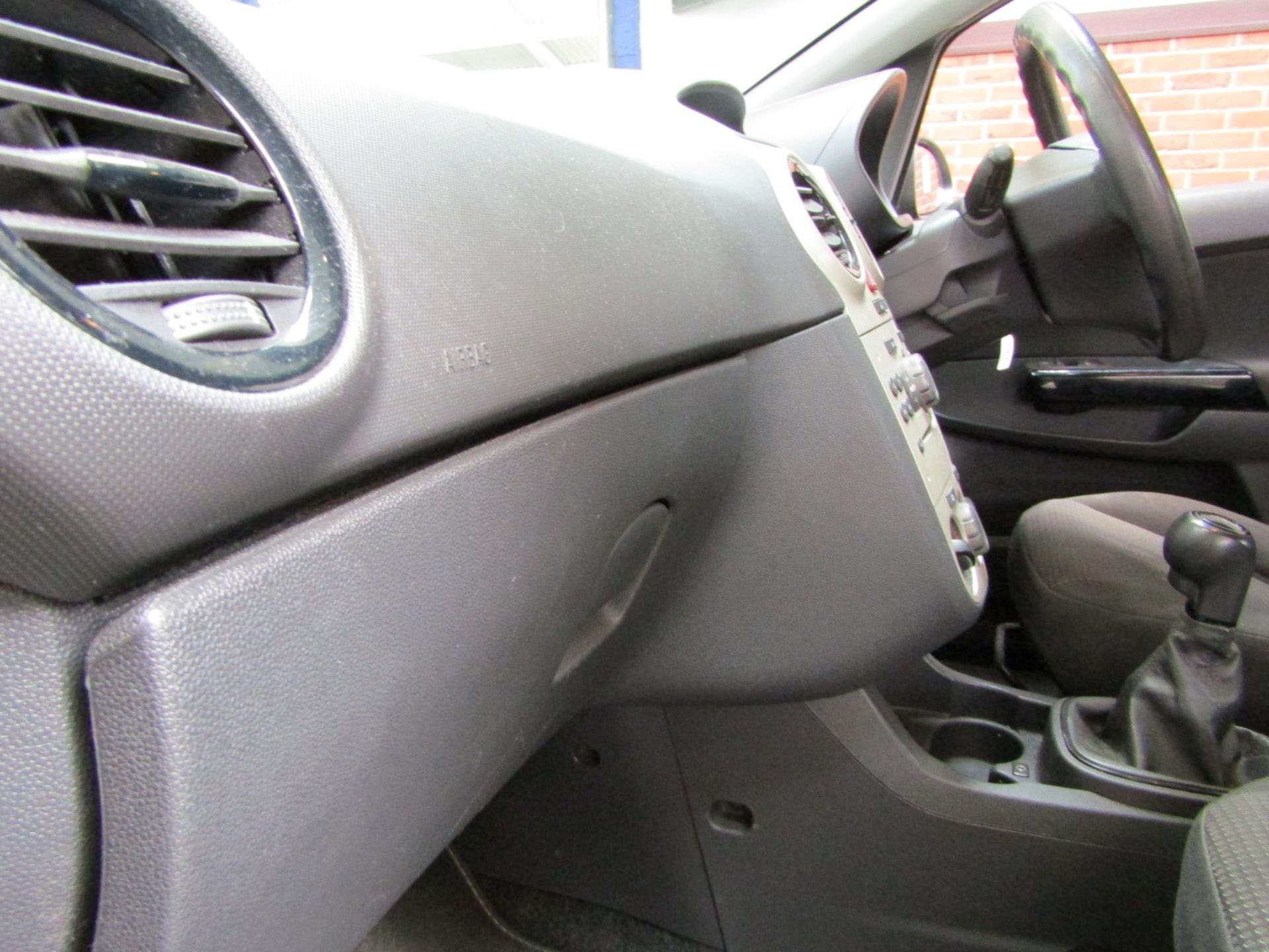 08 08 Vauxhall Corsa Breeze - Image 3 of 19