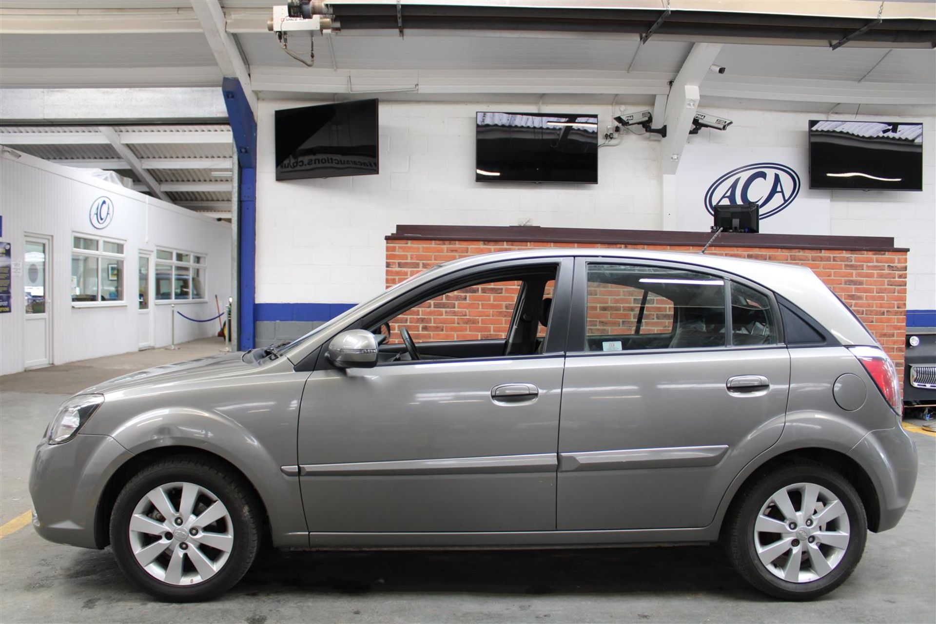 59 10 Kia Rio Graphite - Image 34 of 34