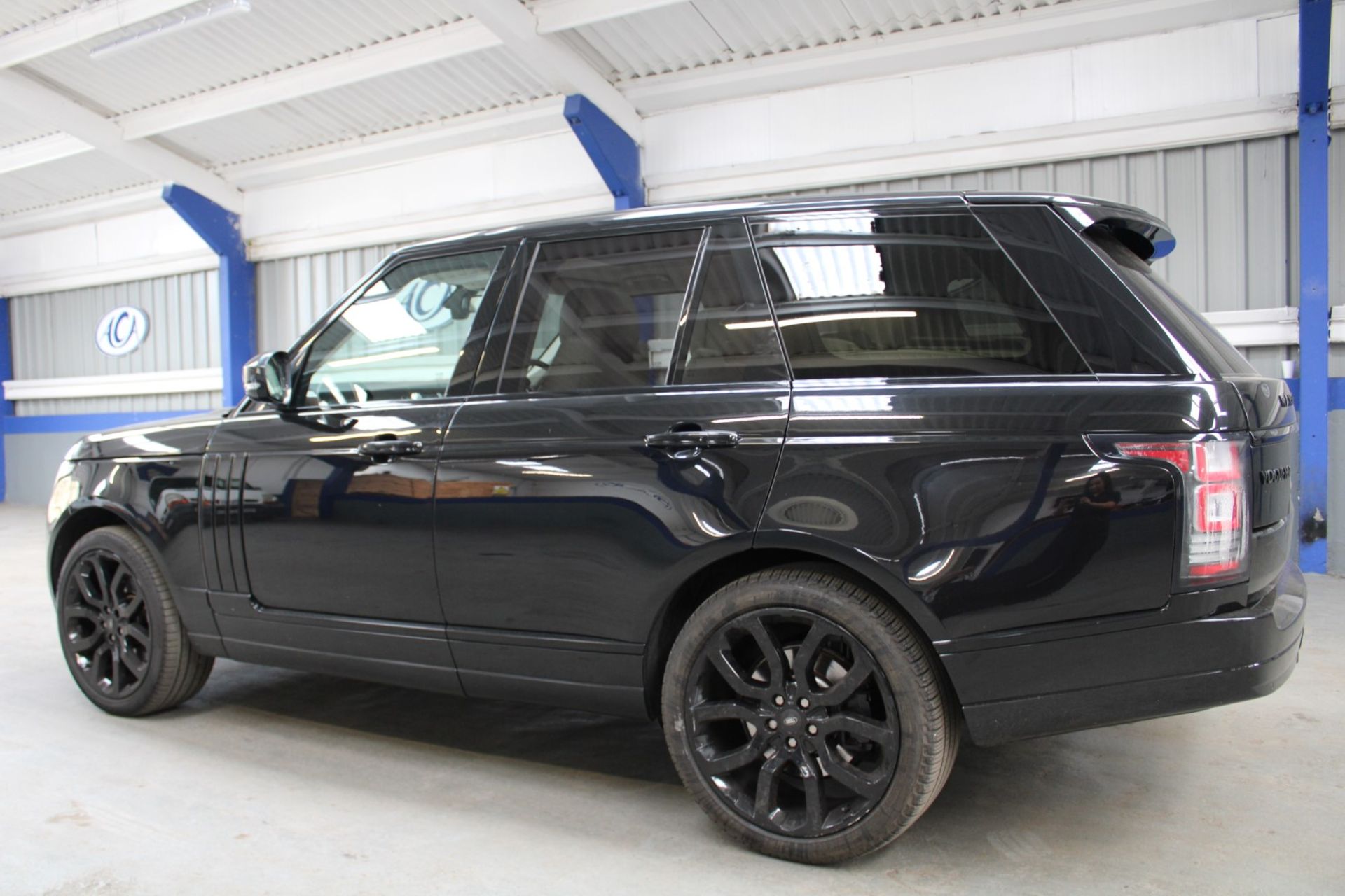 55 13 Range Rover Vogue TDV6 Auto - Image 38 of 39