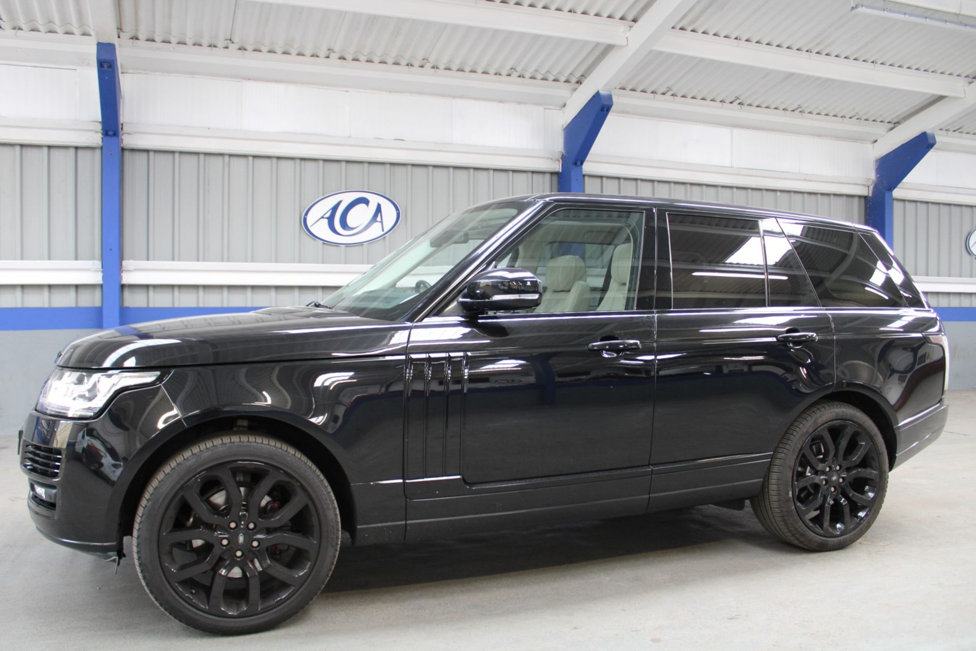 55 13 Range Rover Vogue TDV6 Auto