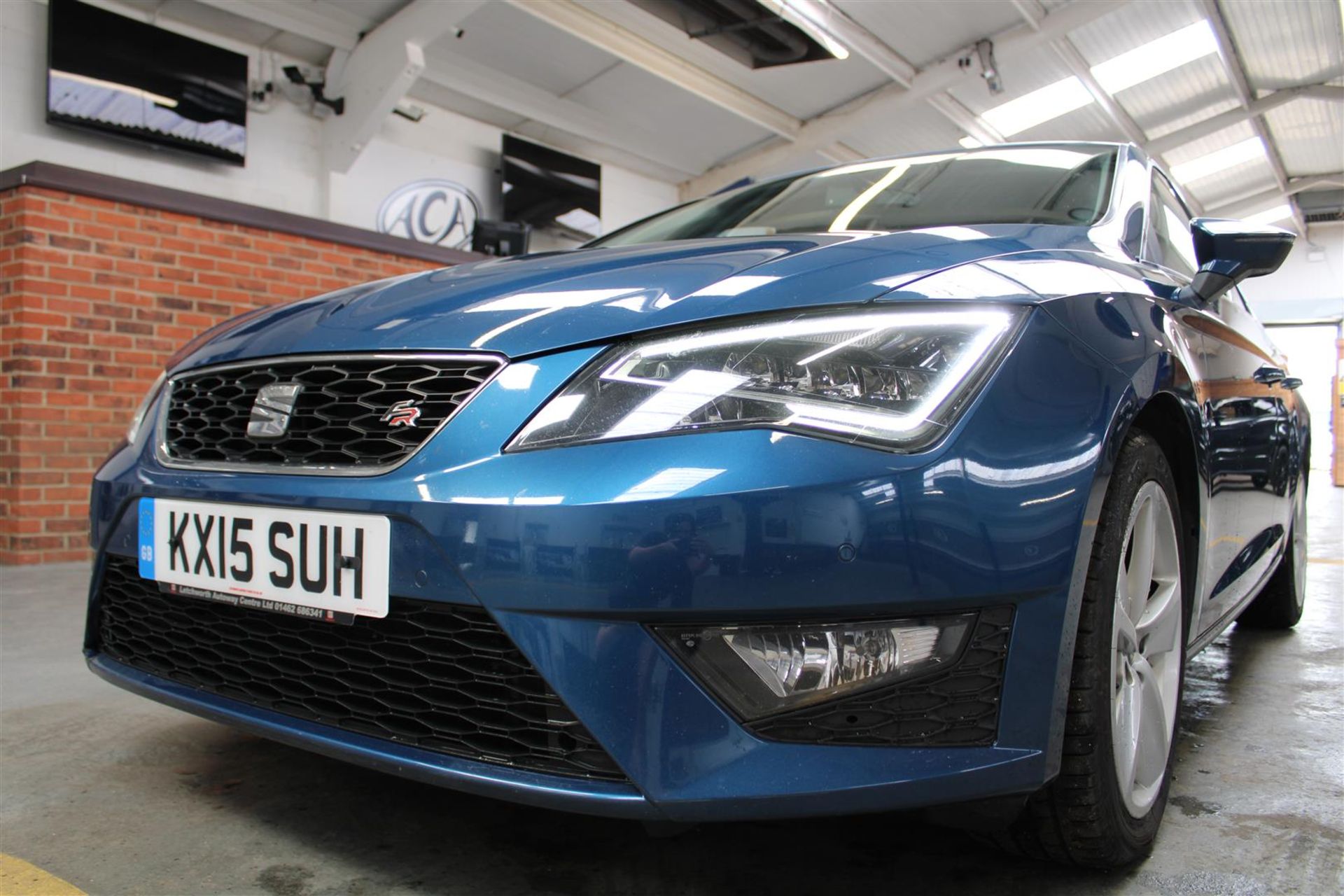 15 15 Seat Leon FR Tech TDI - Image 7 of 36