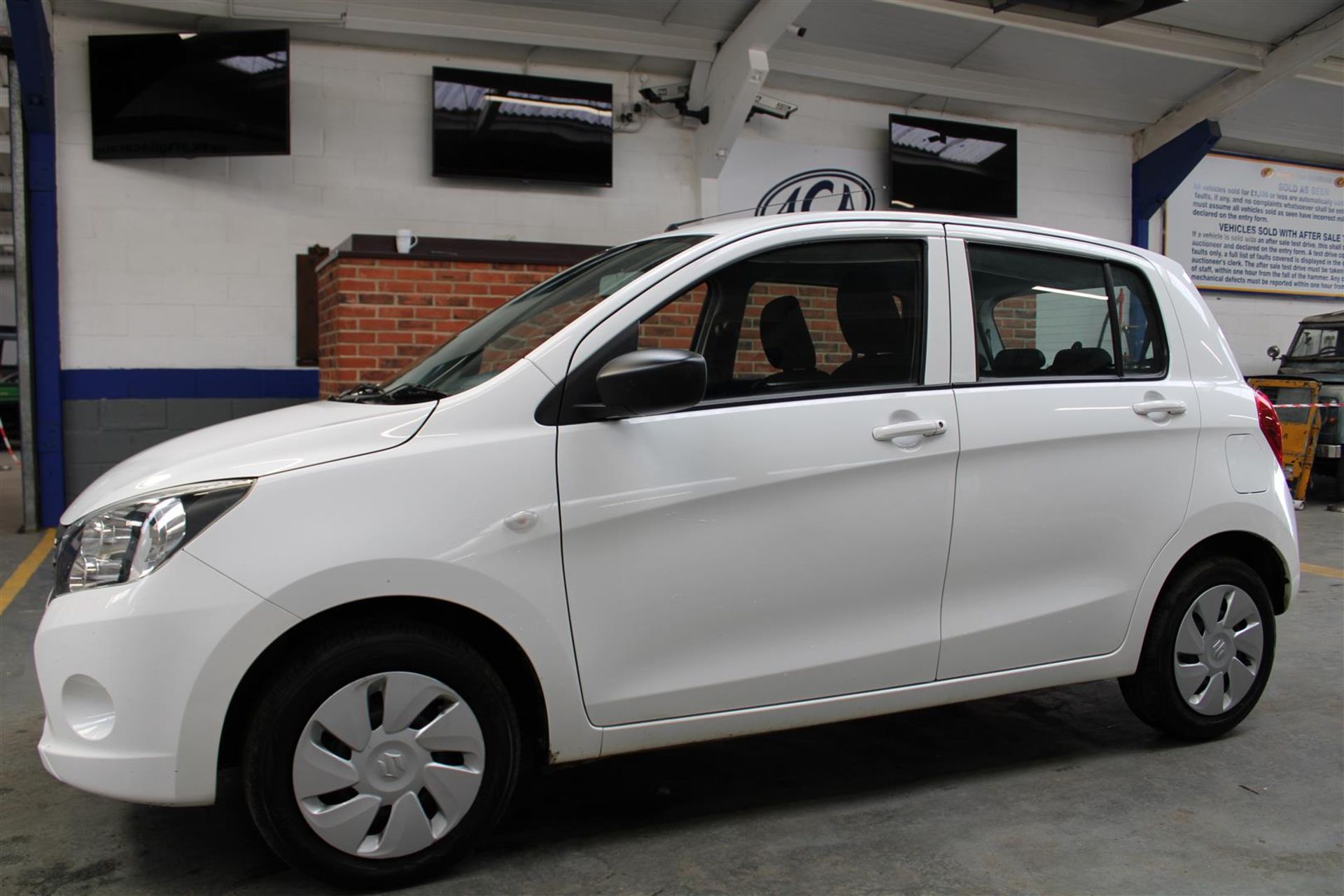 65 15 Suzuki Celerio SZ2