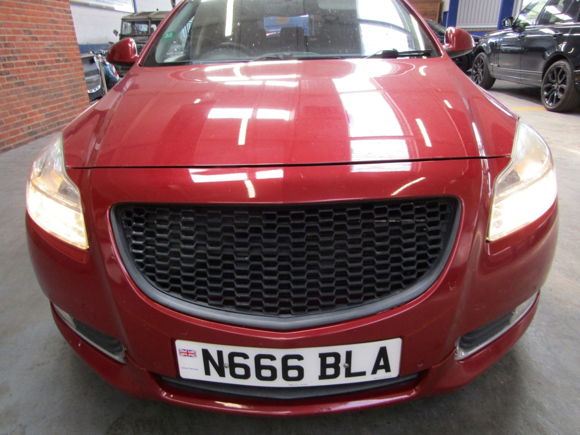 59 09 Vauxhall Insignia SRI Nav - Image 2 of 22