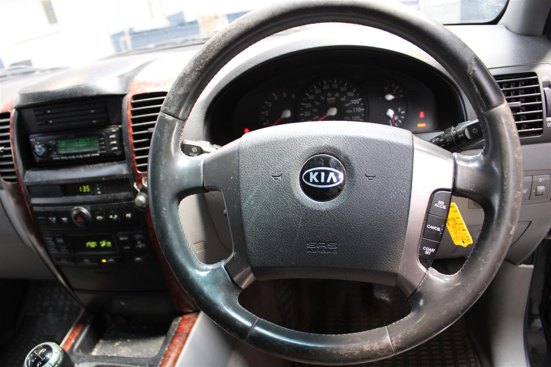 53 04 Kia Sorento CRDI XS - Image 23 of 40